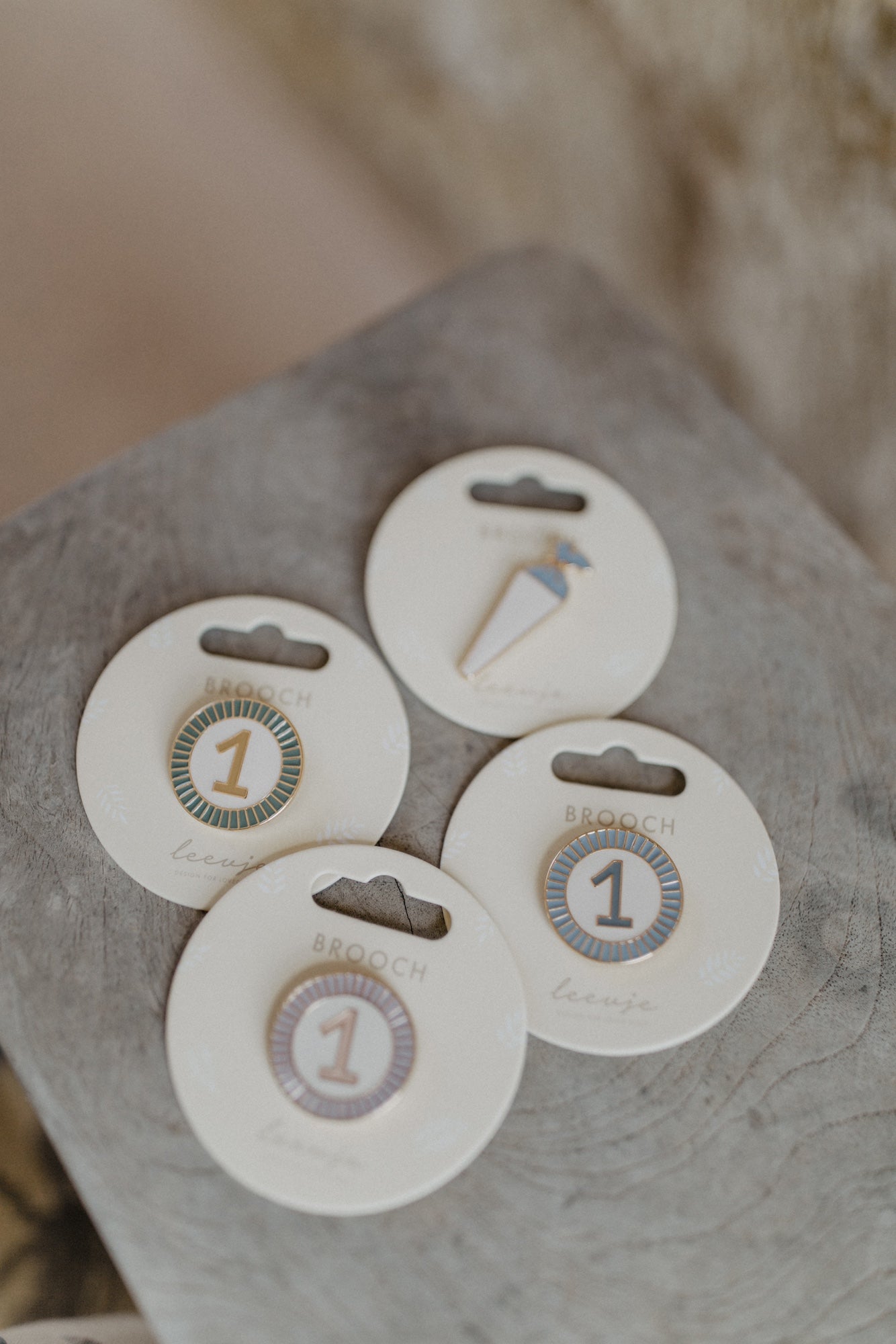 Brooch 'school cone blue'