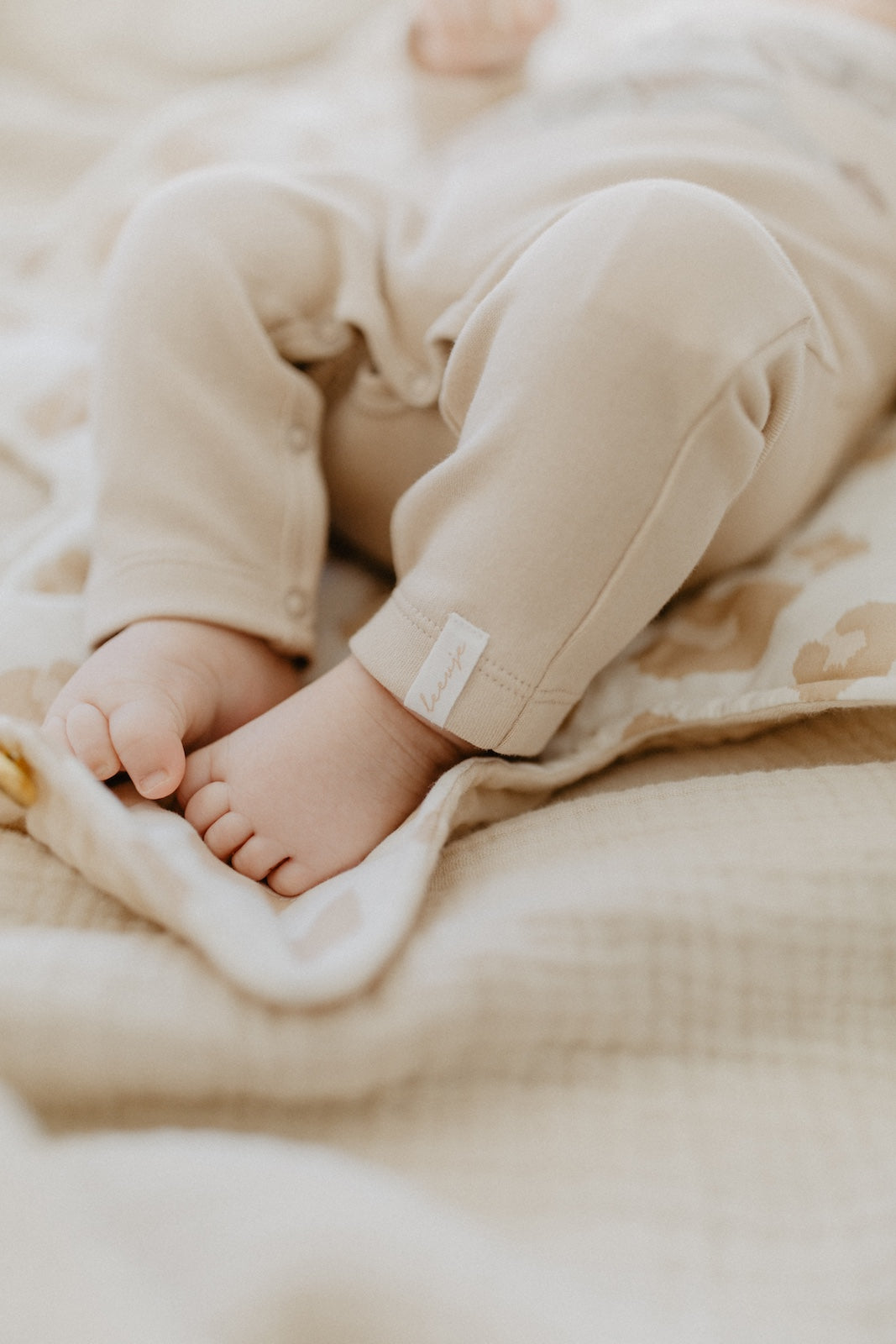 Changing Mat 'leoprint & cappuccino'