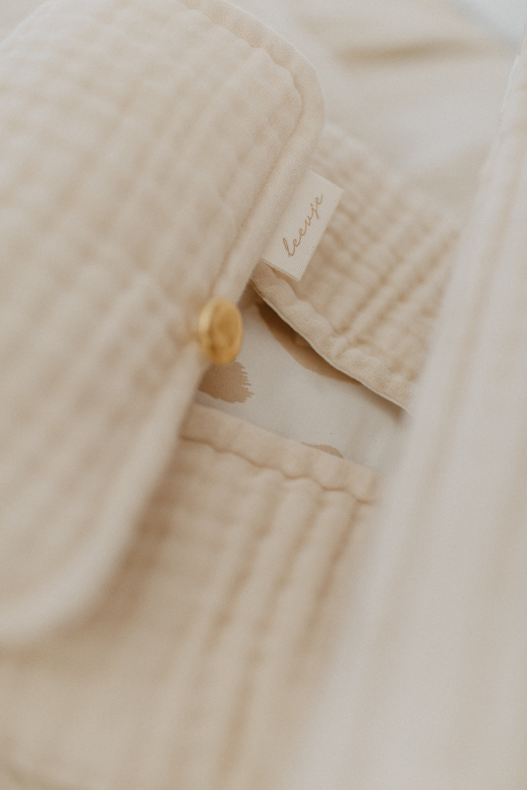 Changing Mat 'leoprint & cappuccino'