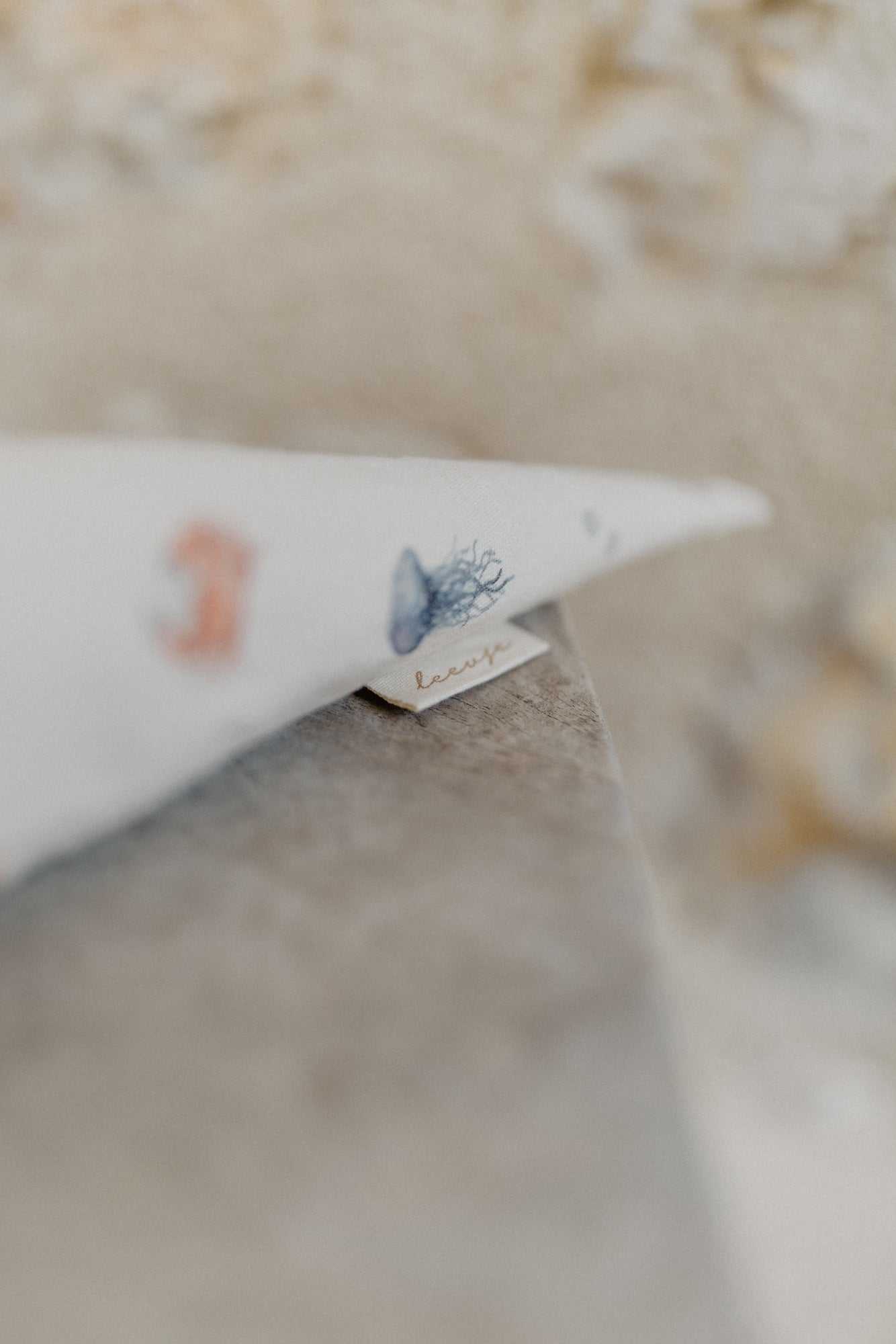 Schultüte klein 'whale' mit Pappkegel und Füllkissen