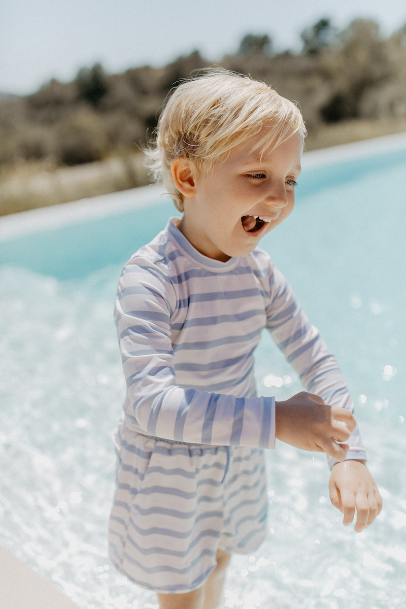 Badeshorts 'blue stripes' mit Hai-Patch