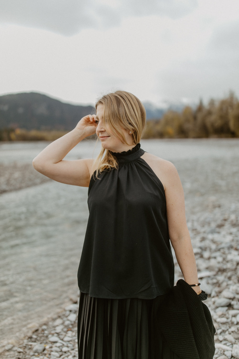 Top mit Rüschen 'black'