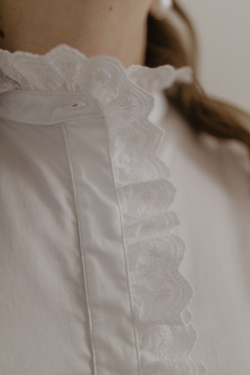 01.01.05 — The Lace Blouse / White