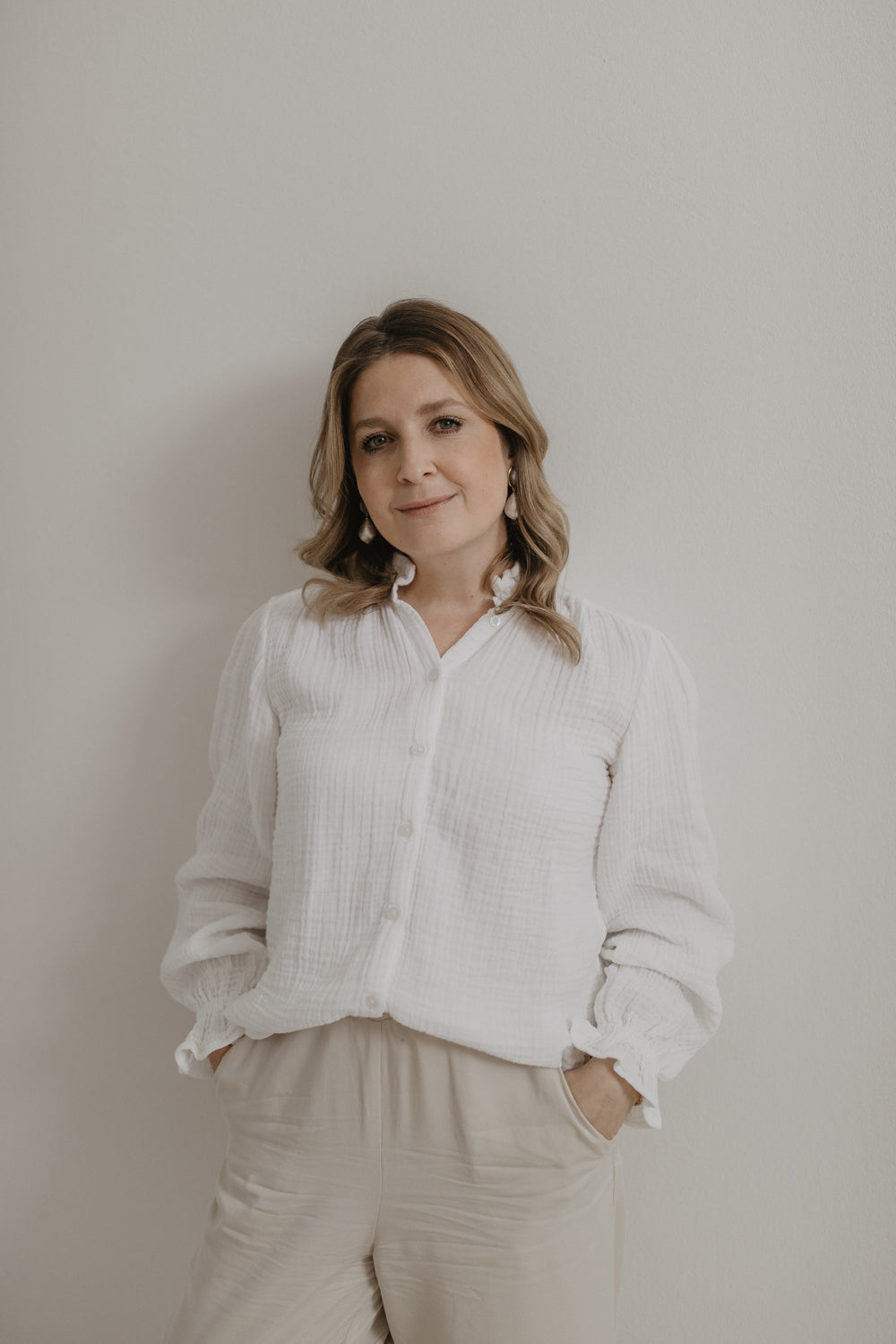 01.01.09 — The Muslin Blouse / White