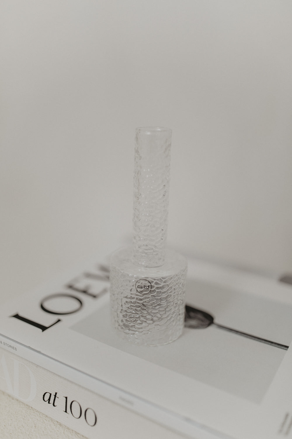 01.08.10 — The Airy Vase Small / Clear