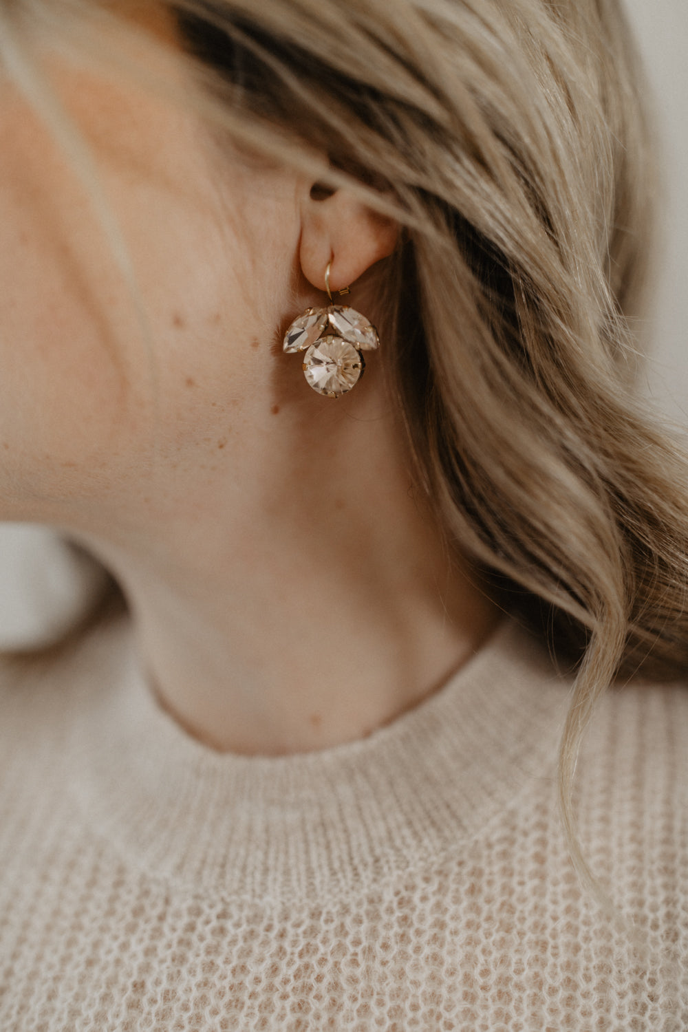 01.07.09 — The Drop Earring / Champagne