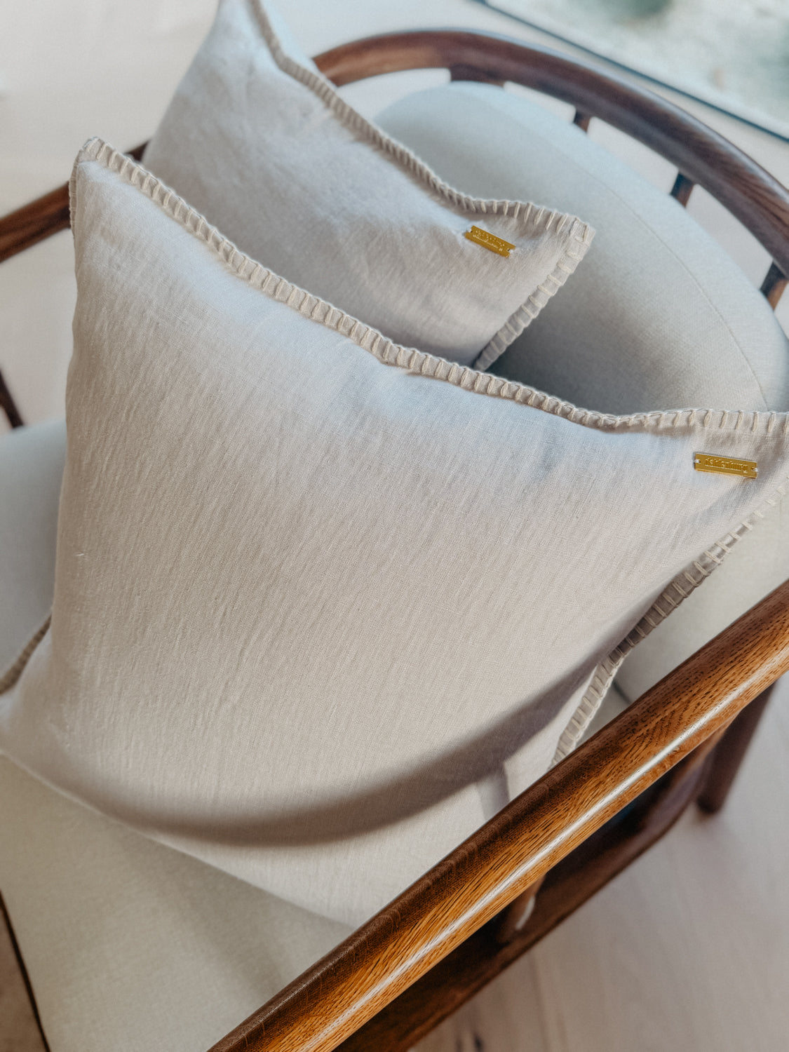 dahlenburg® | Kissenbezug mit Stitch Greige - 50cm x 50cm