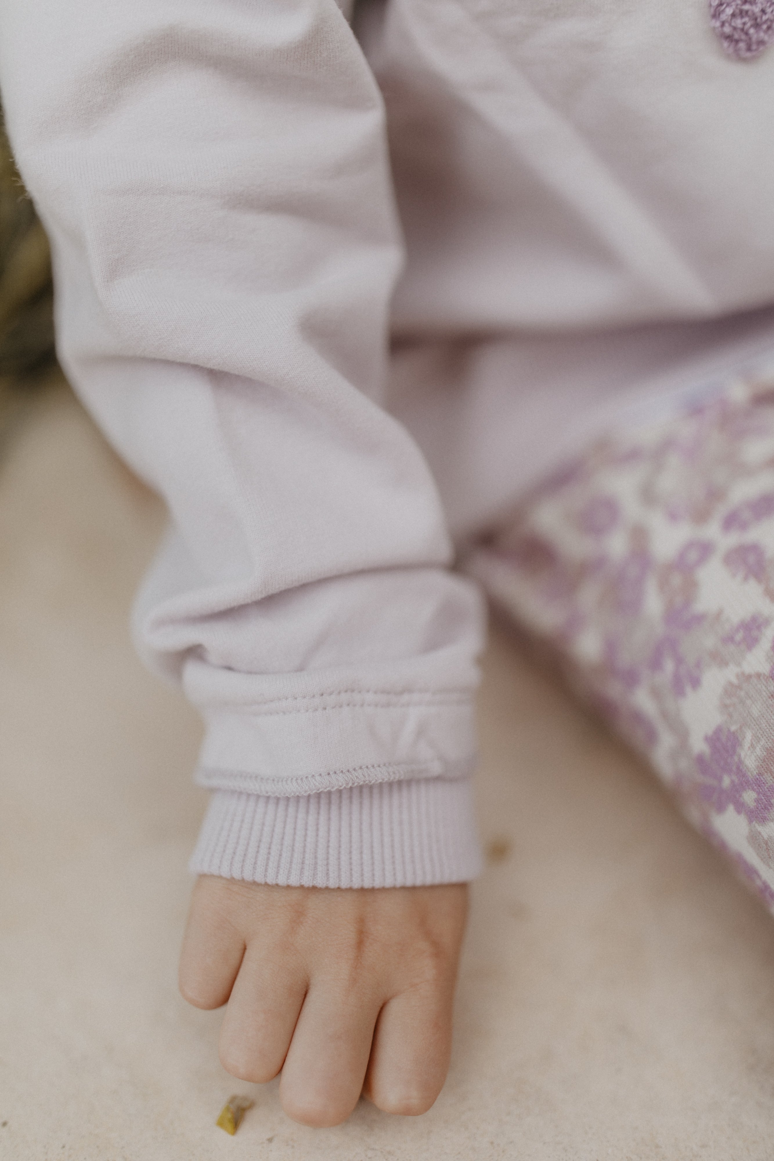 Sweatshirt 'Oh Hey Vacay' in Lavender