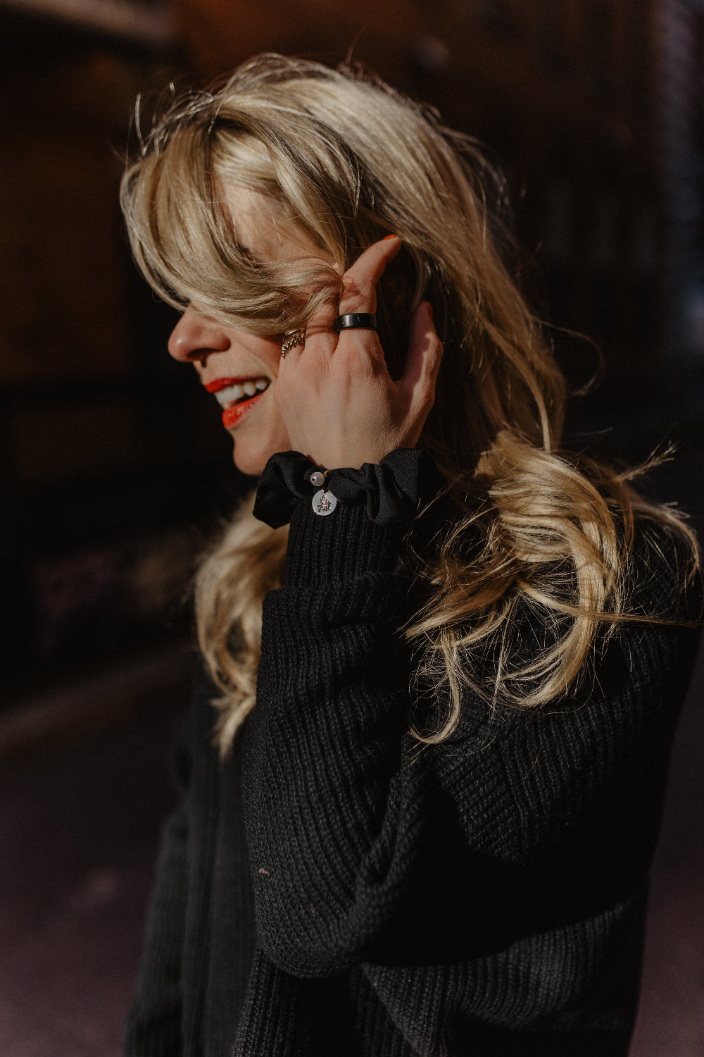 Scrunchie aus weichem Stoff in "Black"