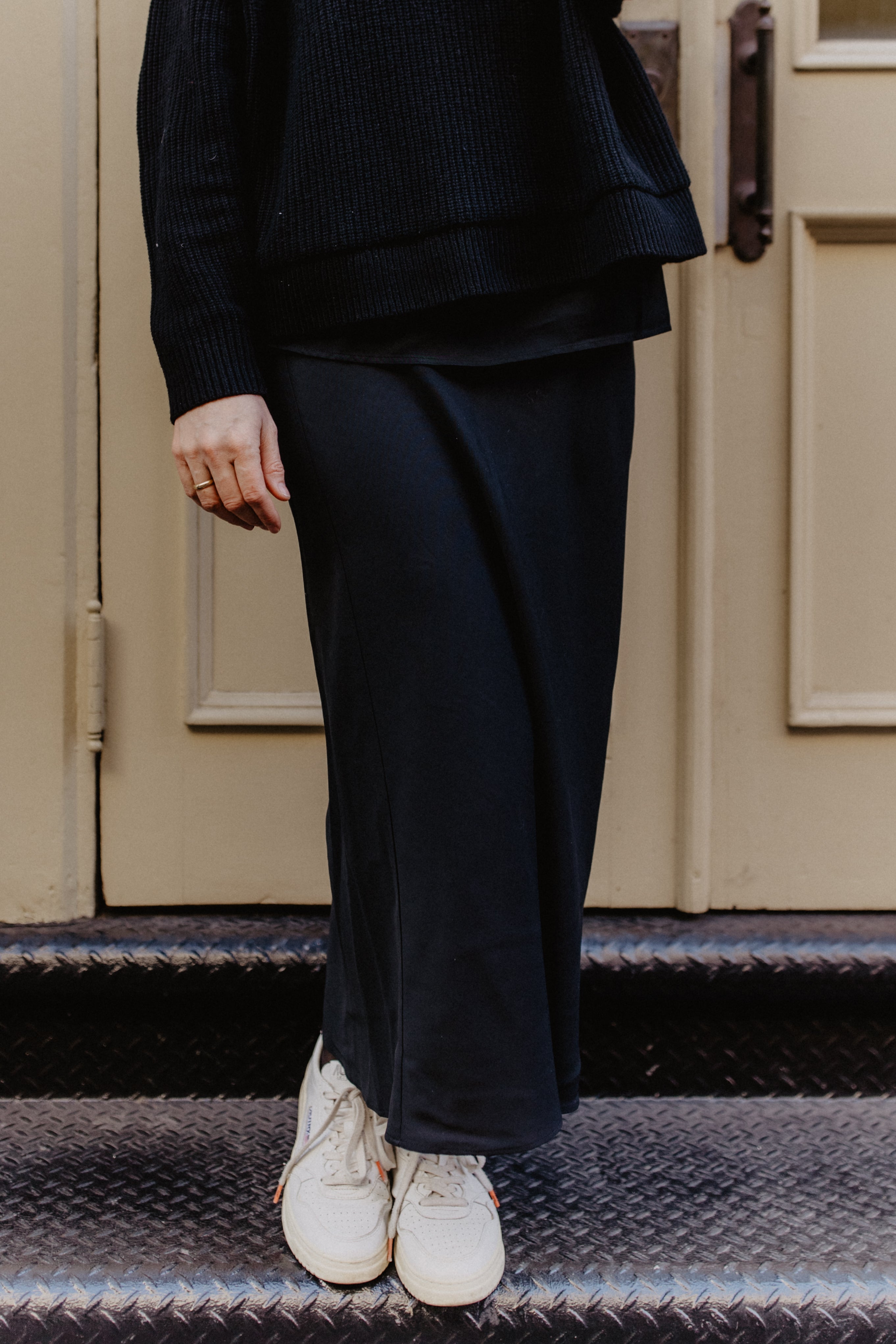 Midi-Rock „Black“ mit hoher Taille