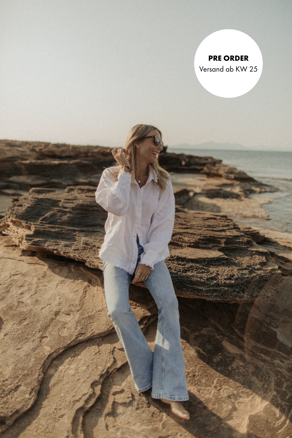 01.01.11 — The Linen Blouse / White