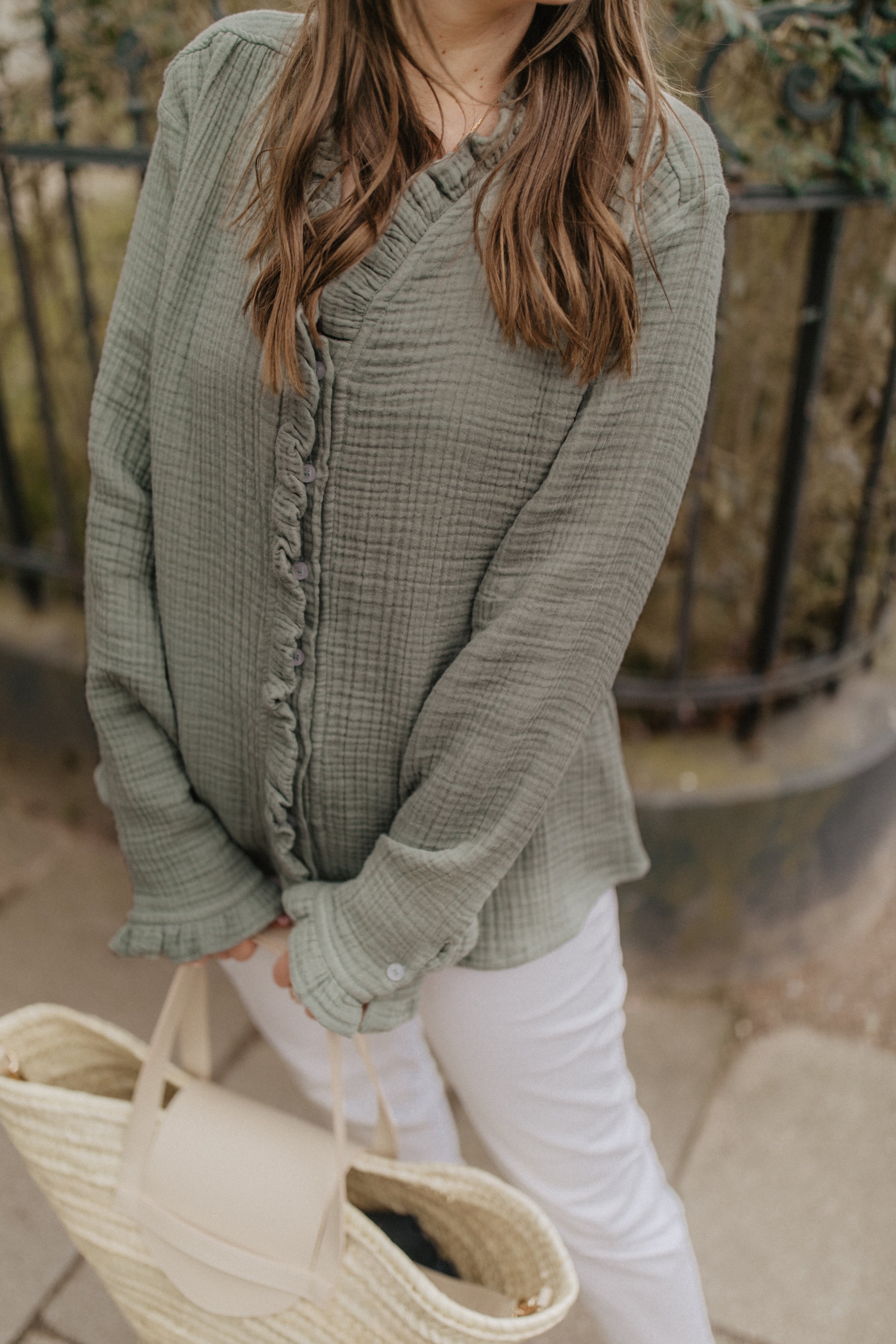 leevje by AM Musselinbluse Rozanne 'green'
