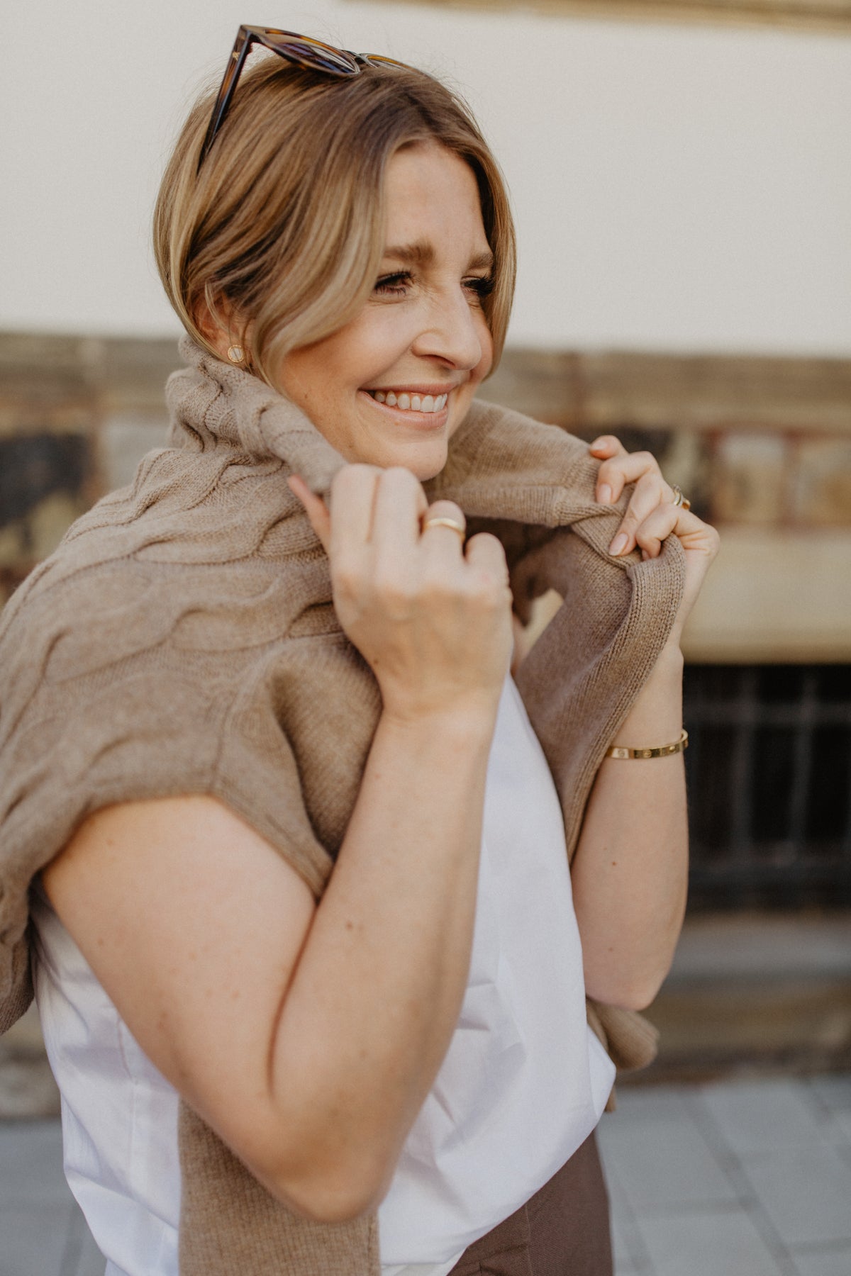 Vest met kabelpatroon | Caramel