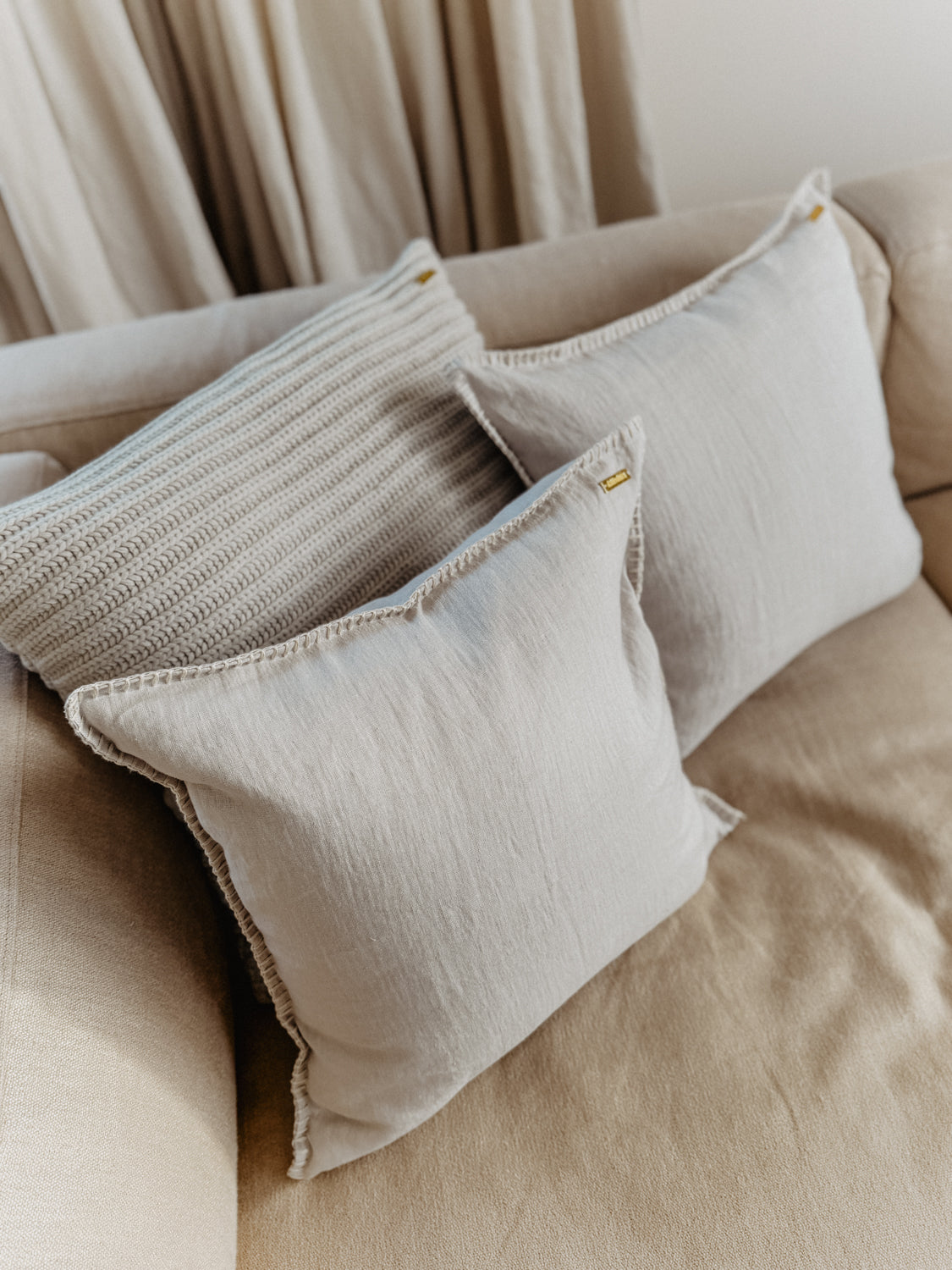 dahlenburg® | Kissenbezug mit Stitch Greige - 50cm x 50cm