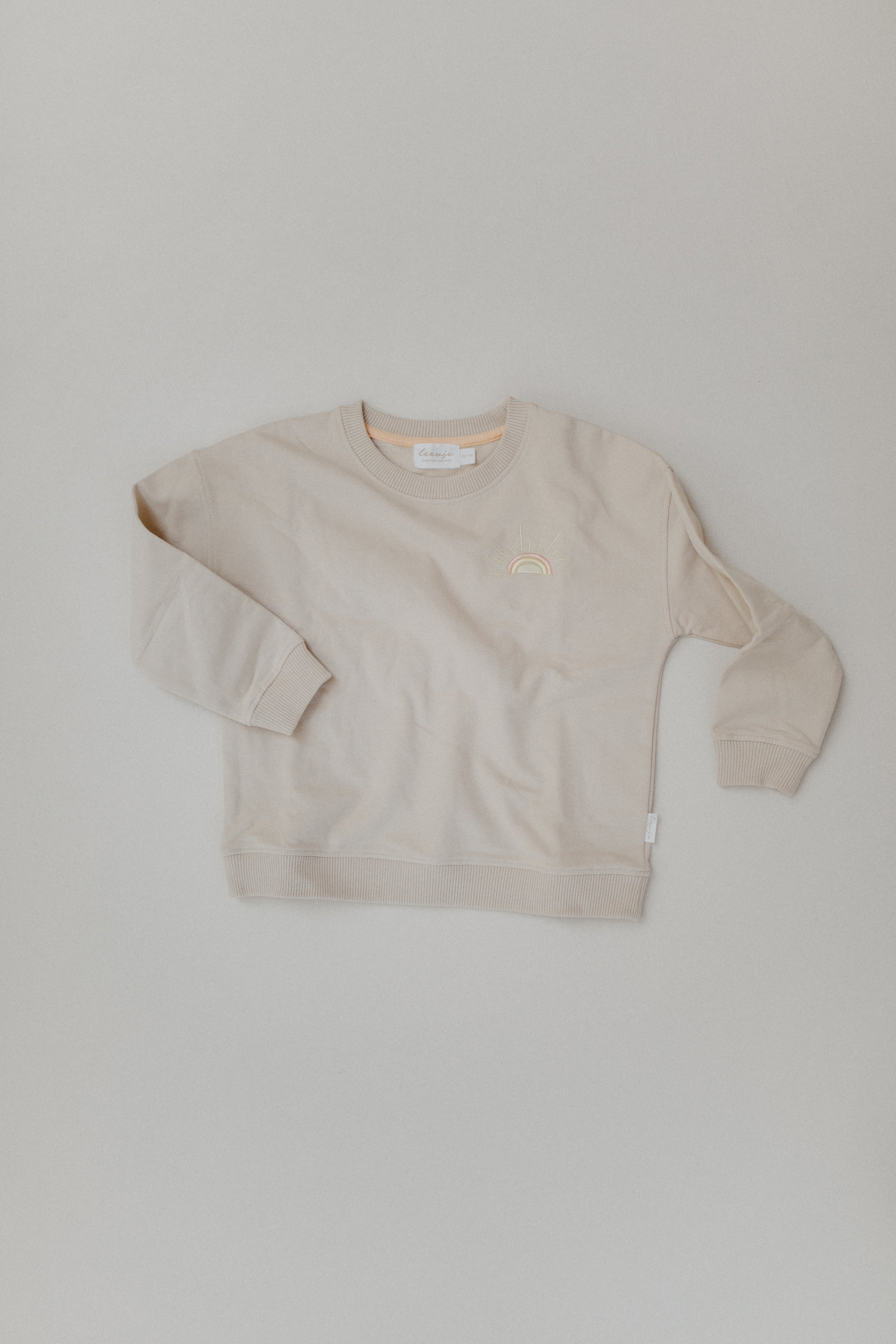 Unisex Sweatshirt with Sun 'Oh Hey Vacay'