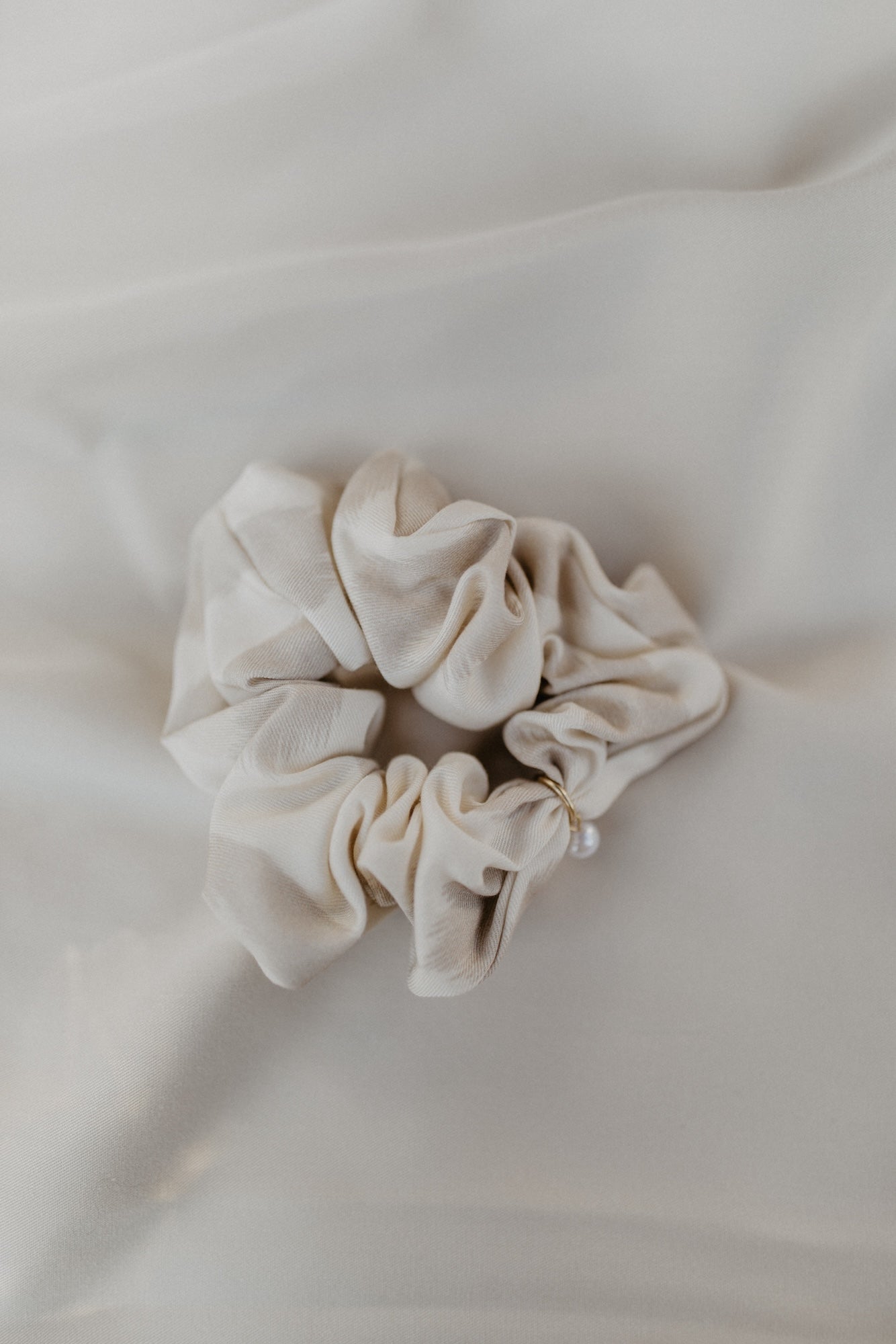 leevje by AM Scrunchie Sylvie 'Leo'