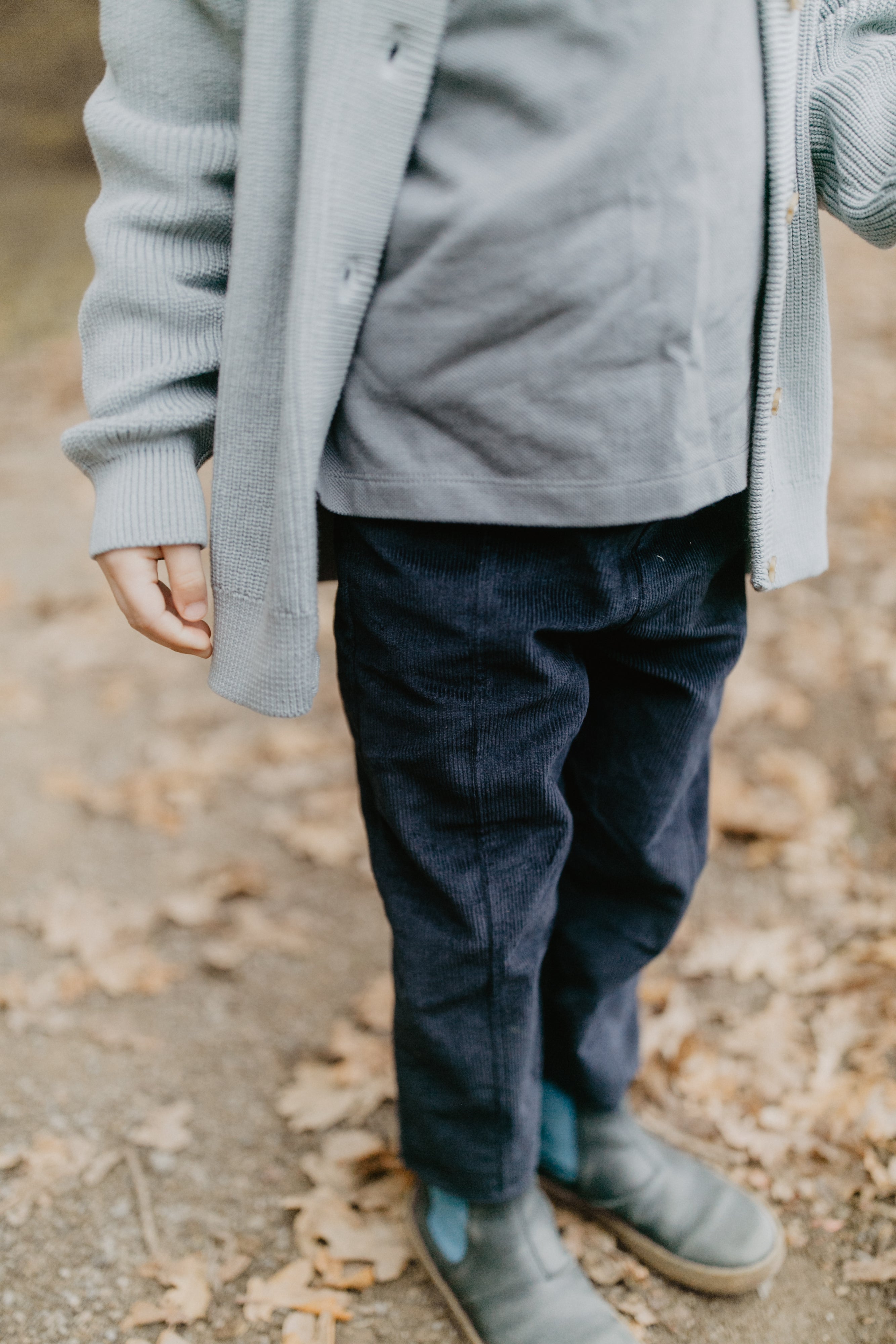 Unisex Cordhose 'navy' mit Ziernähten