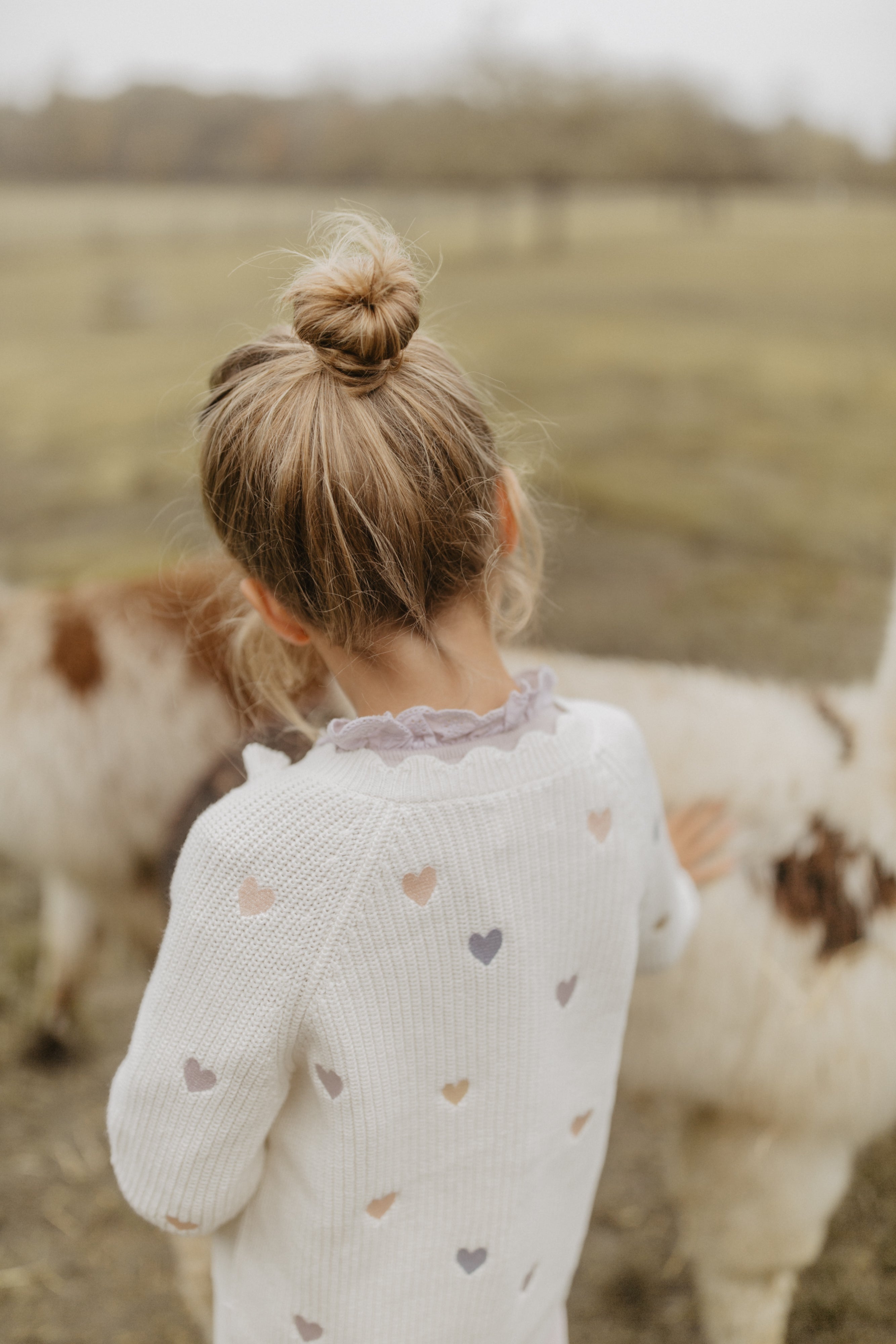 Strickcardigan mit Herzchen-Applikation