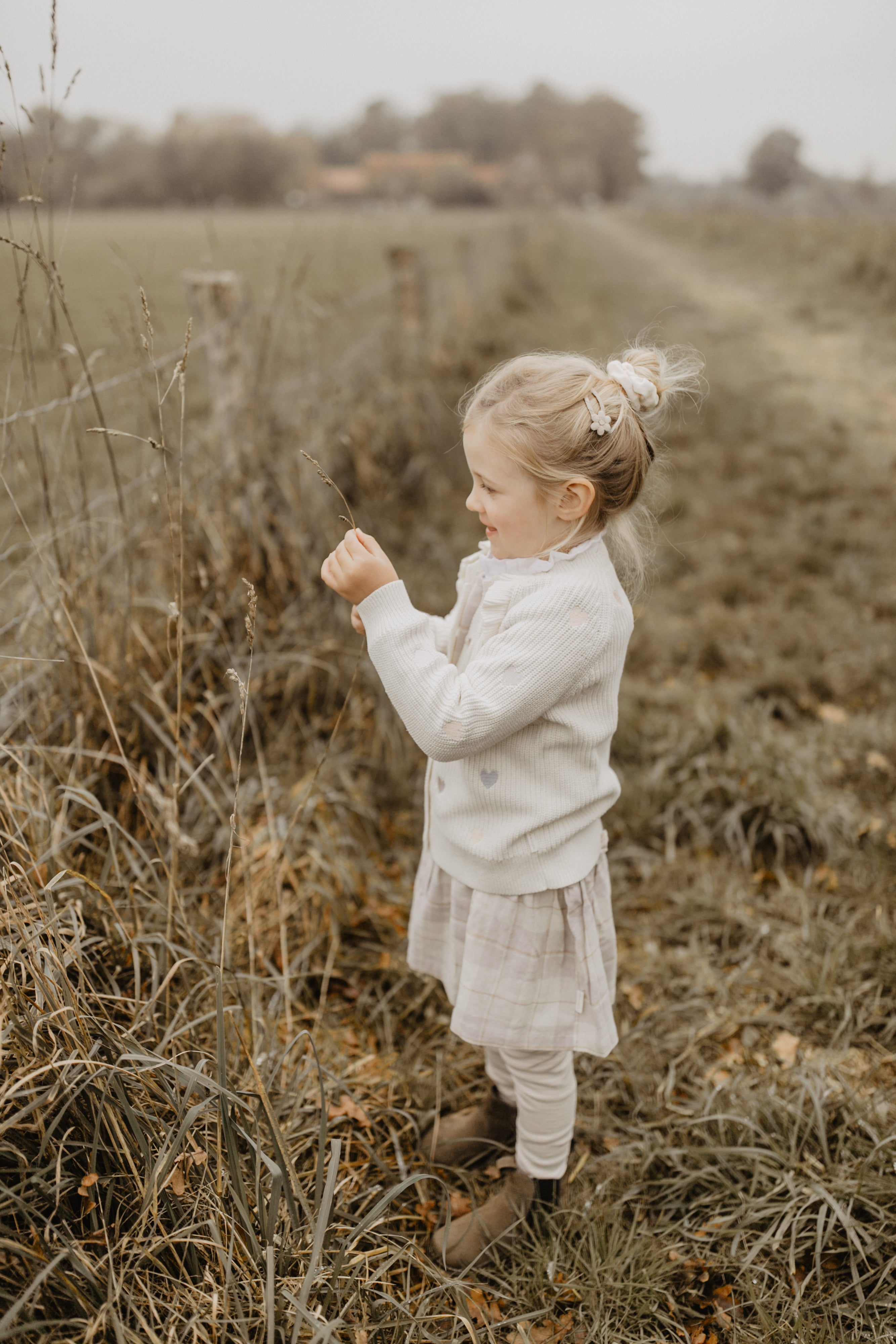 Strickcardigan mit Herzchen-Applikation