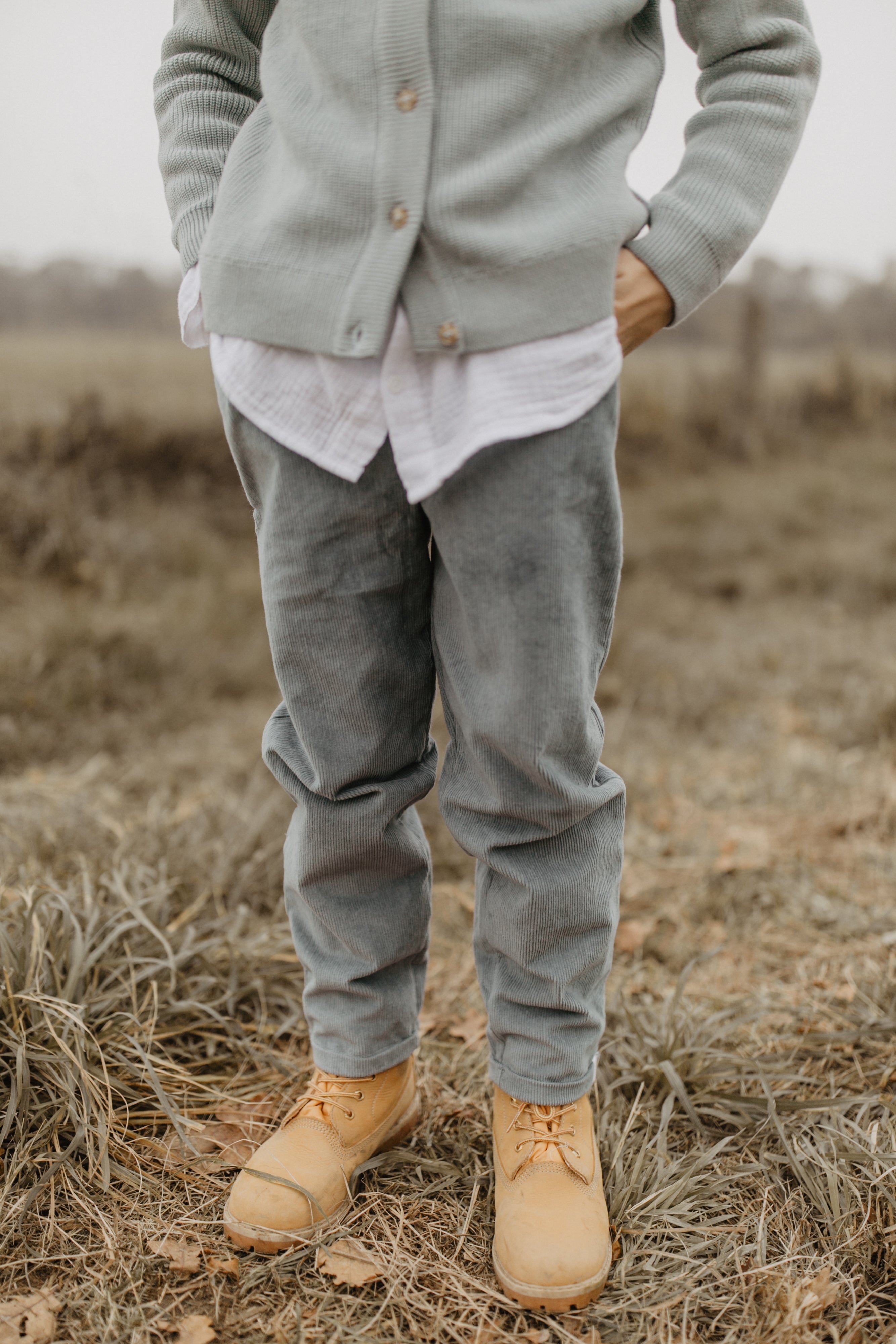 Unisex Cordhose 'green' mit Ziernähten