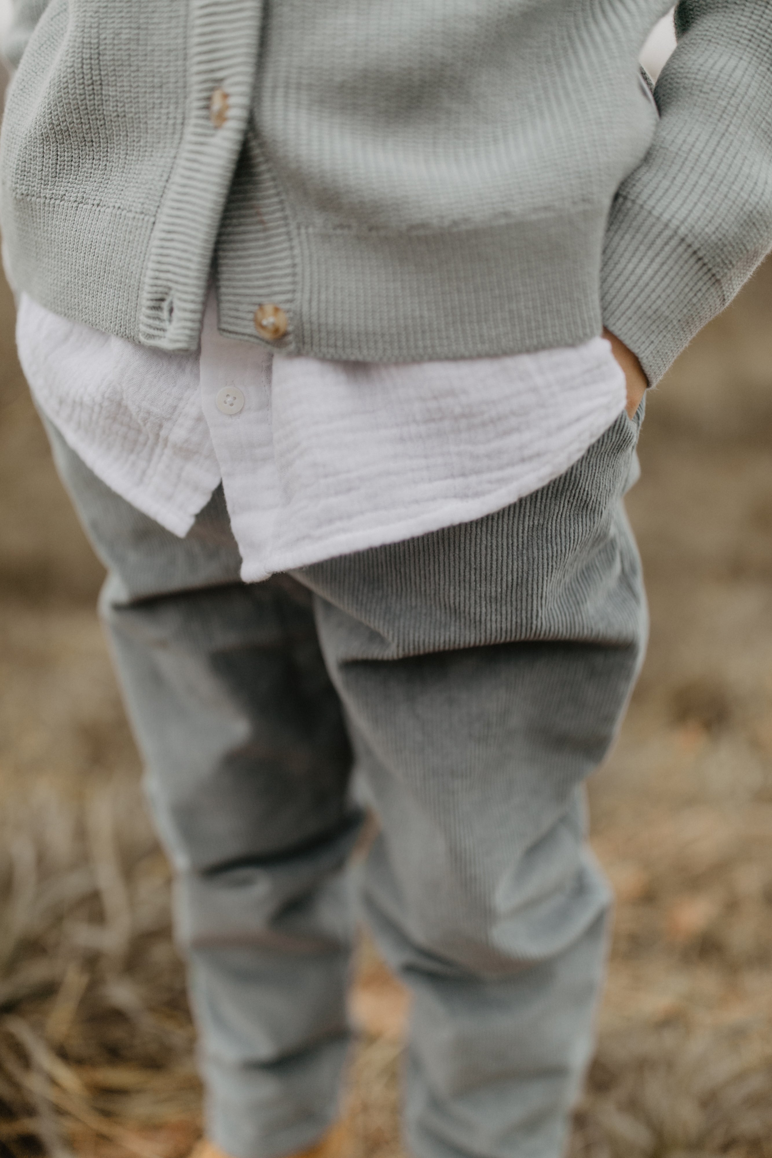 Unisex Cordhose 'green' mit Ziernähten