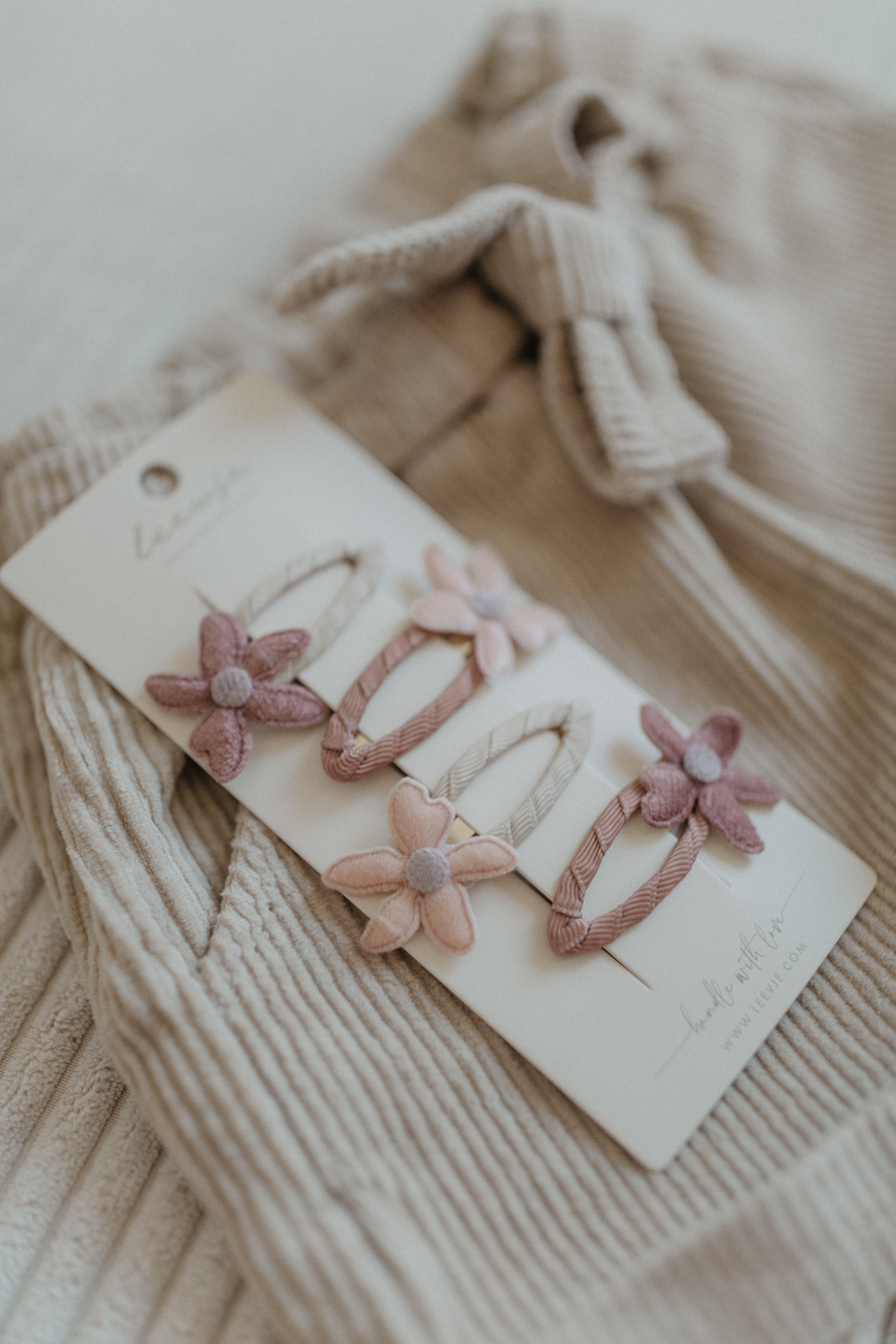 Hair Clips 'Light Burgundy Flower Clips'
