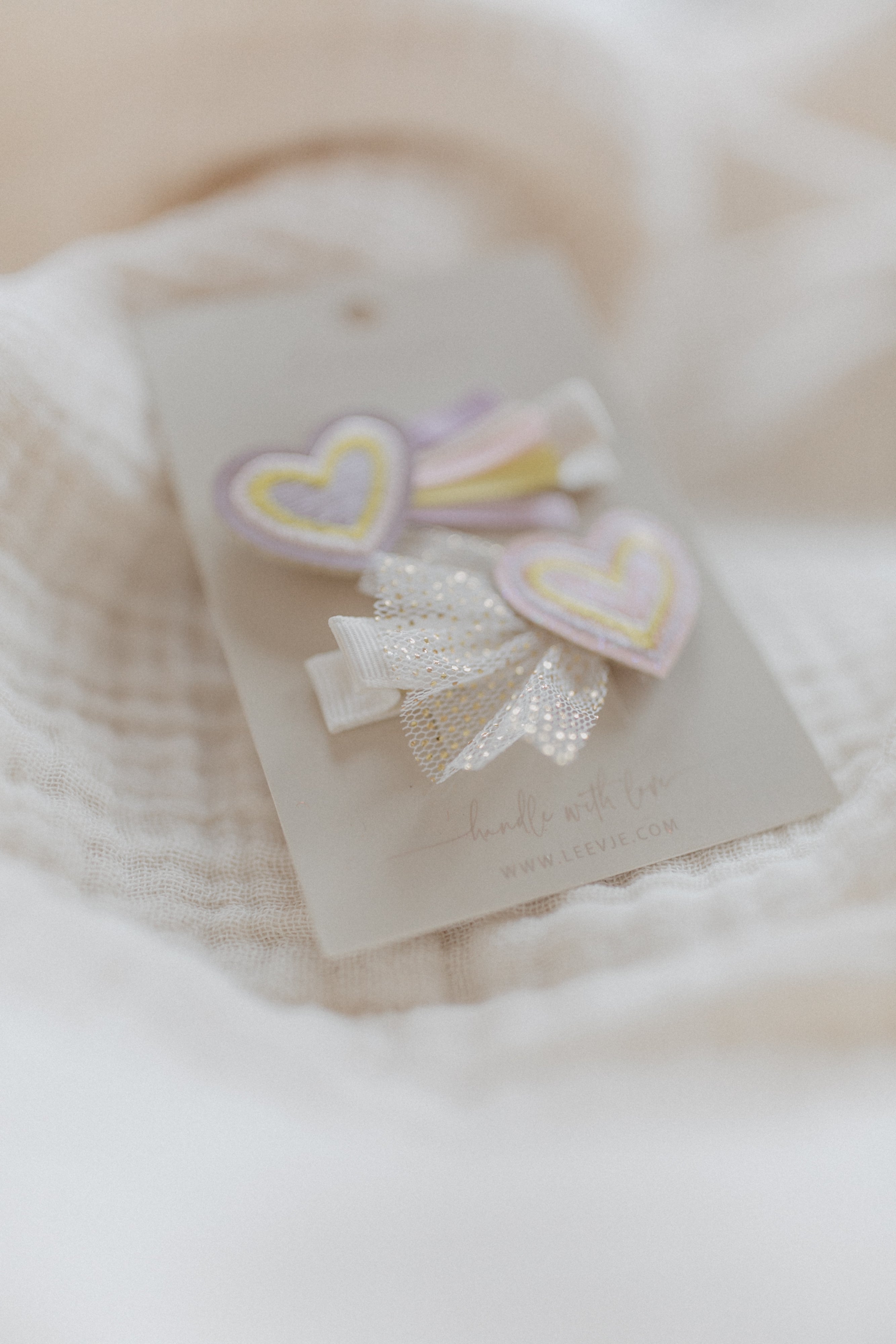 Haarspangen 'embroidery heart clips'