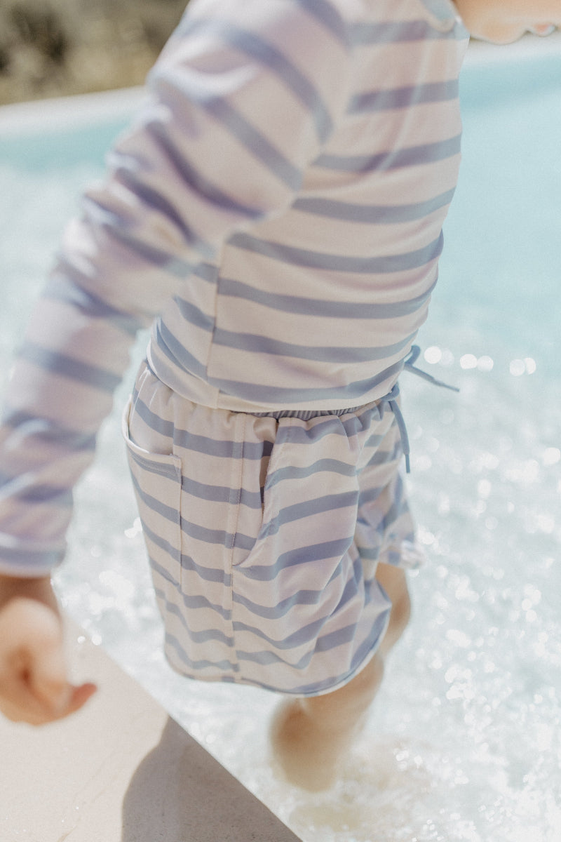 Badeshorts 'blue stripes' mit Hai-Patch