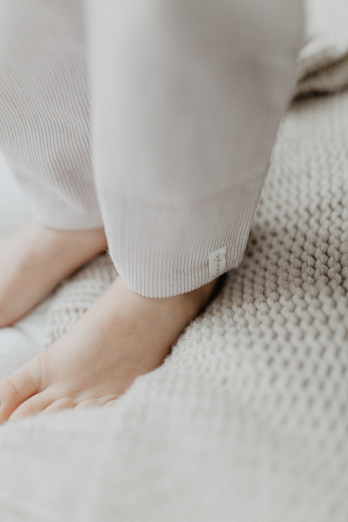 Cordhose ’Lavender’ Für Mädchen Kindermode