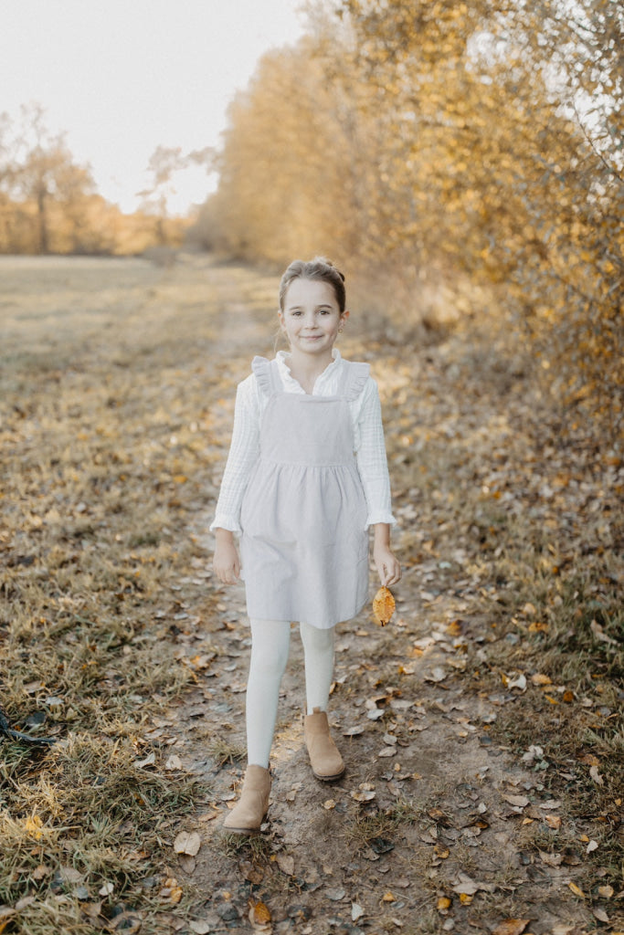 Cordkleid ’Lavender’ Mit Rüschenträgern Kindermode