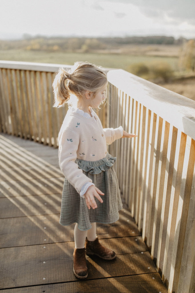 Chunky Knit Cardigan Mit Blumenstickerei Kindermode