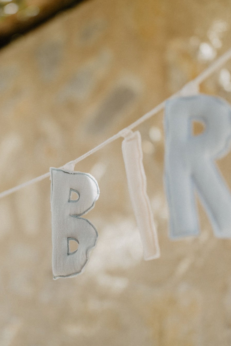 Girlande 'happy birthday' in blue