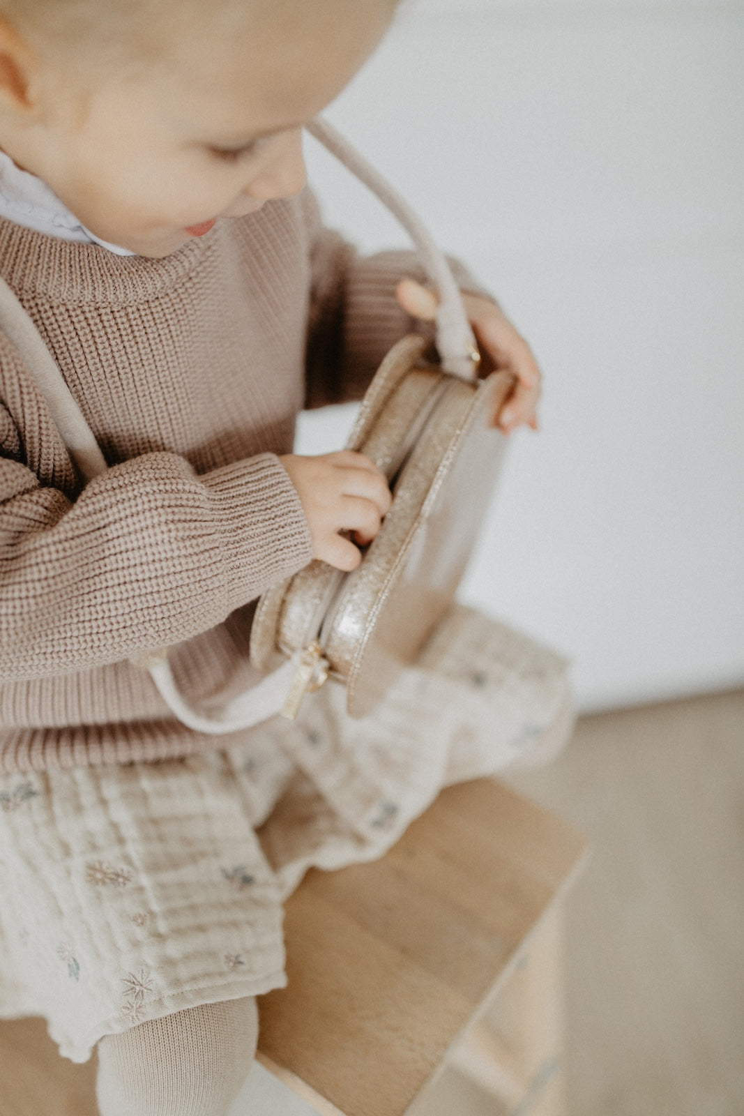 Kinderhandtasche zum Umhängen 'glitter heart'