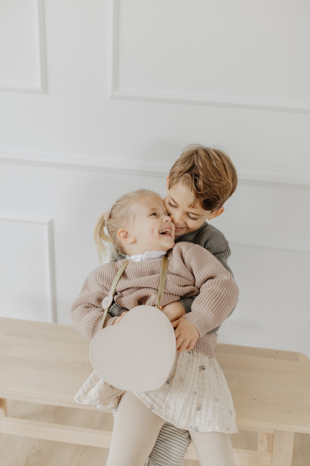 Kinderhandtasche zum Umhängen 'corduroy heart'