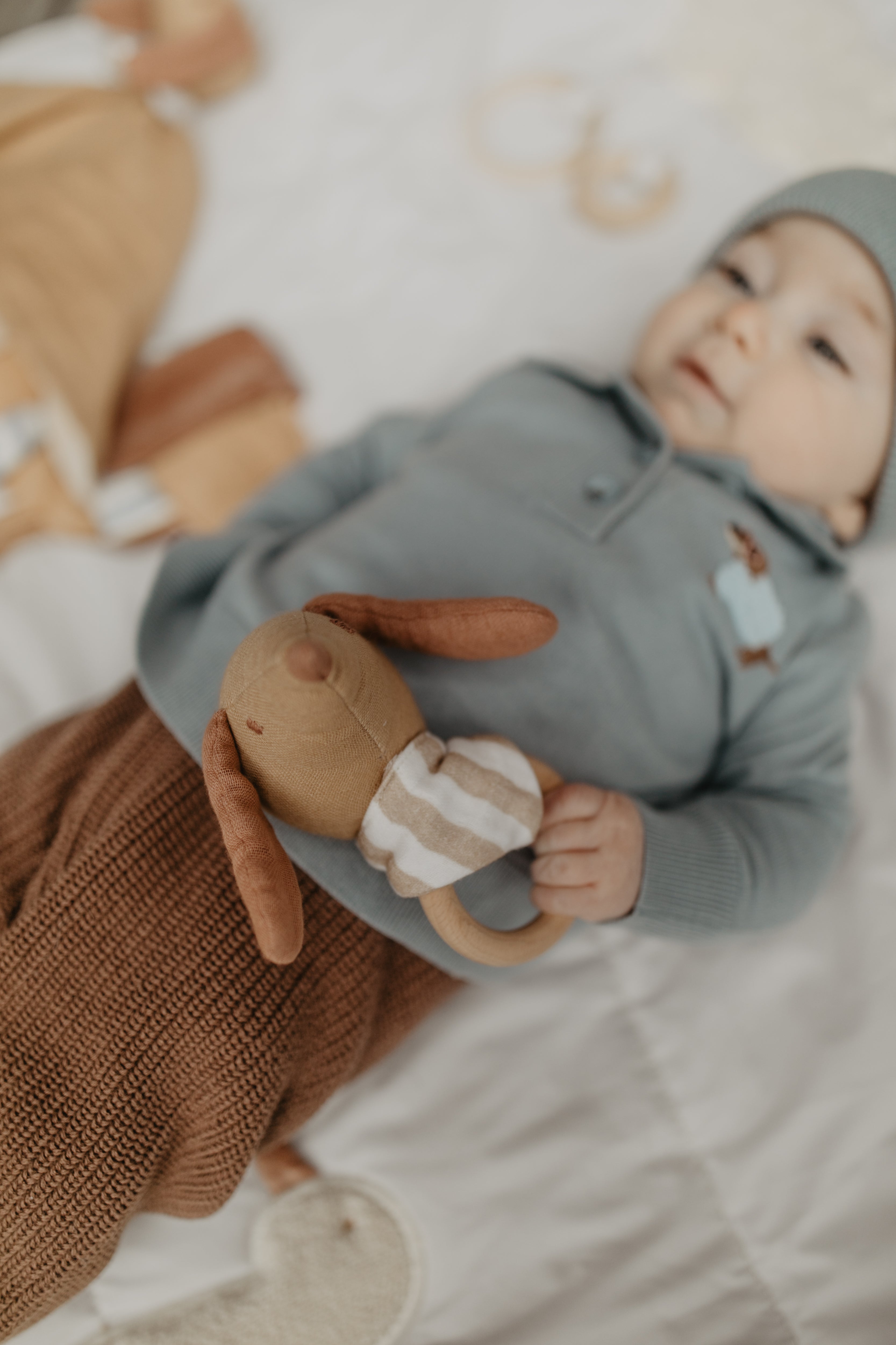 Muslin Ring Rattle 'Little Dog'