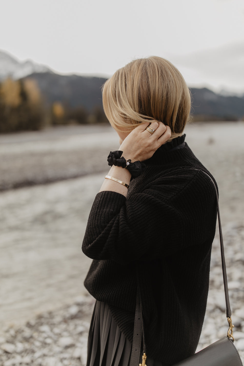Chunky Knit Sweater 'Black'
