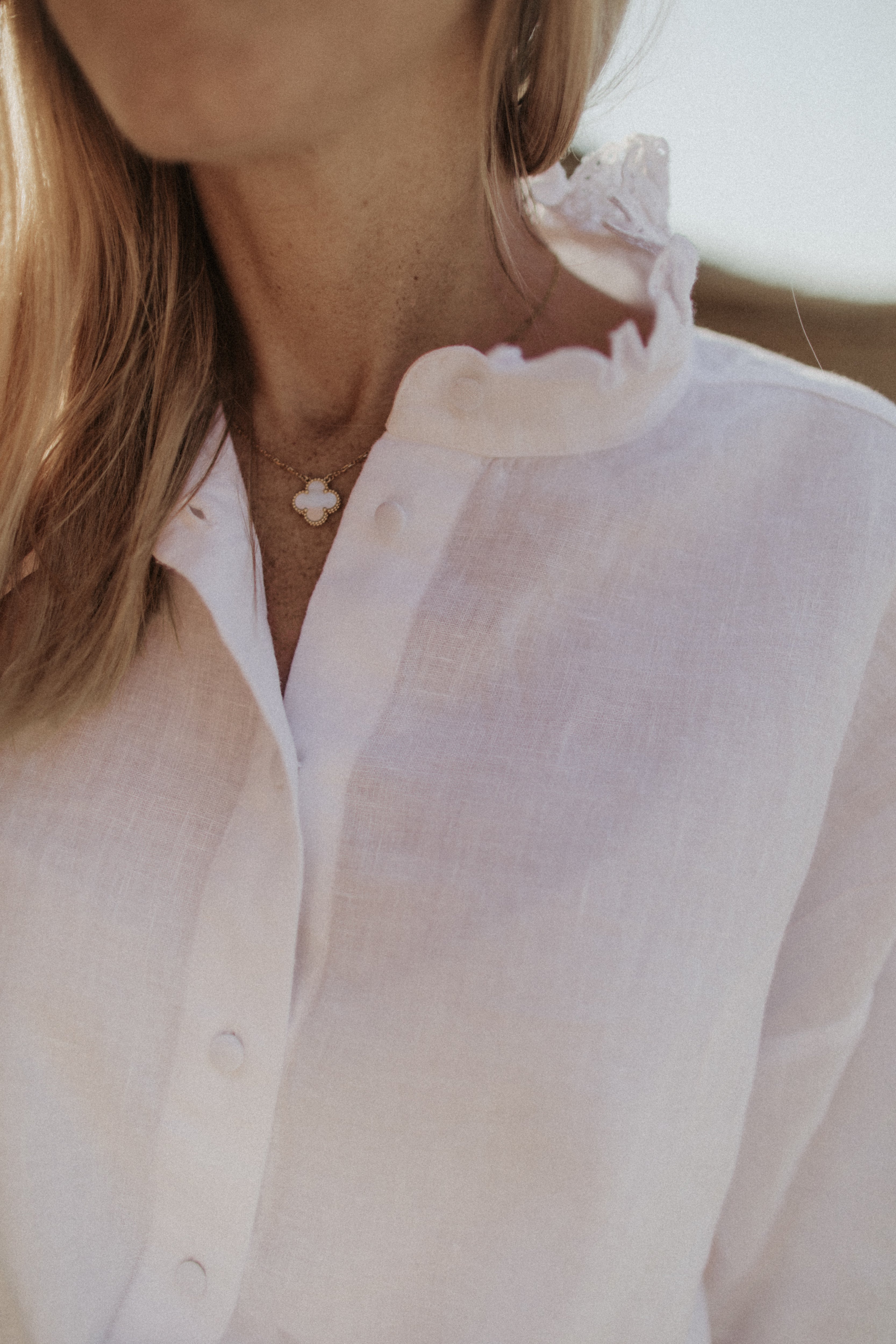 01.01.11 — The Linen Blouse / White