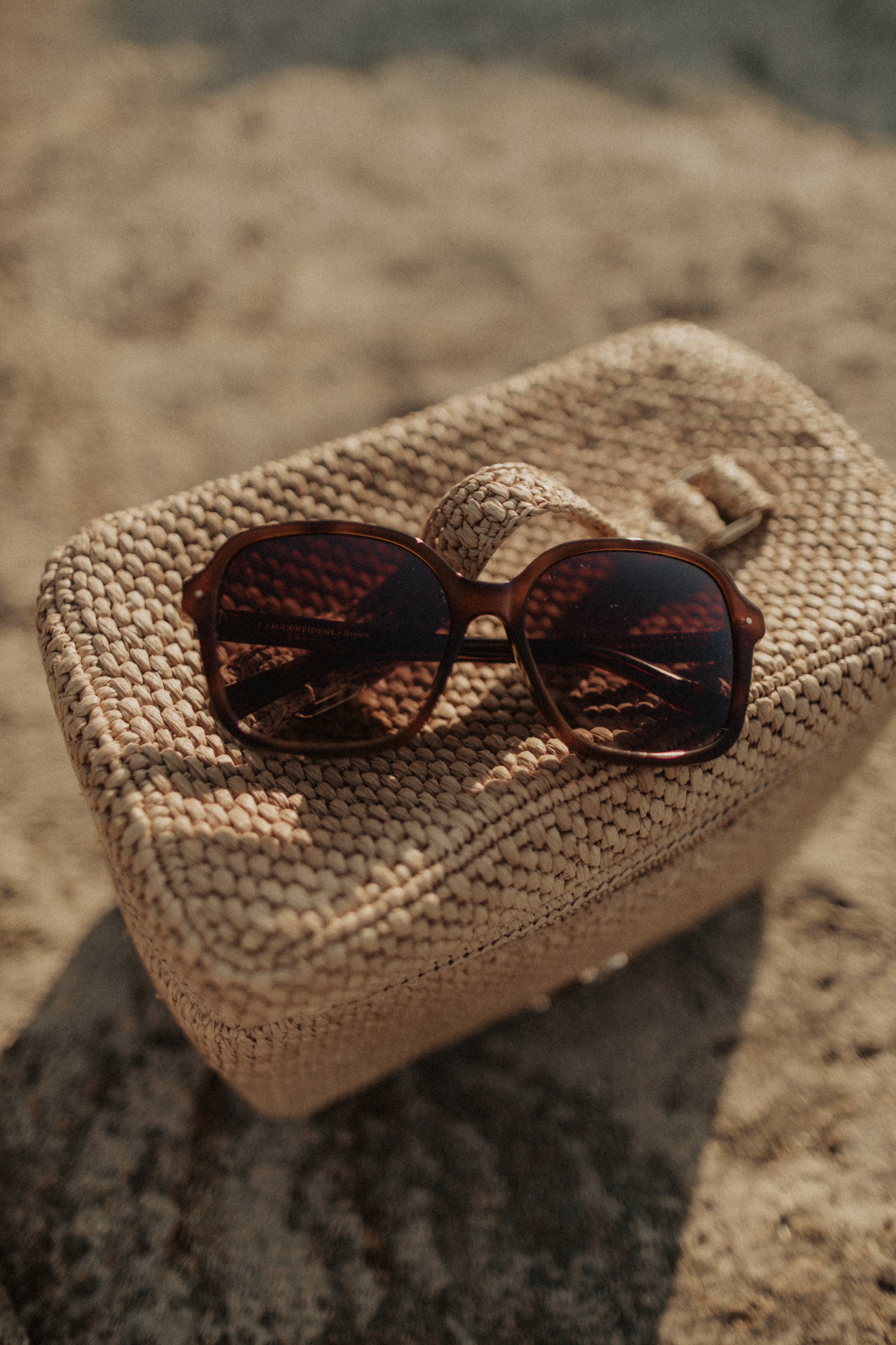 01.07.32 — The Sunglasses / Brown 'I AM CONFIDENT'