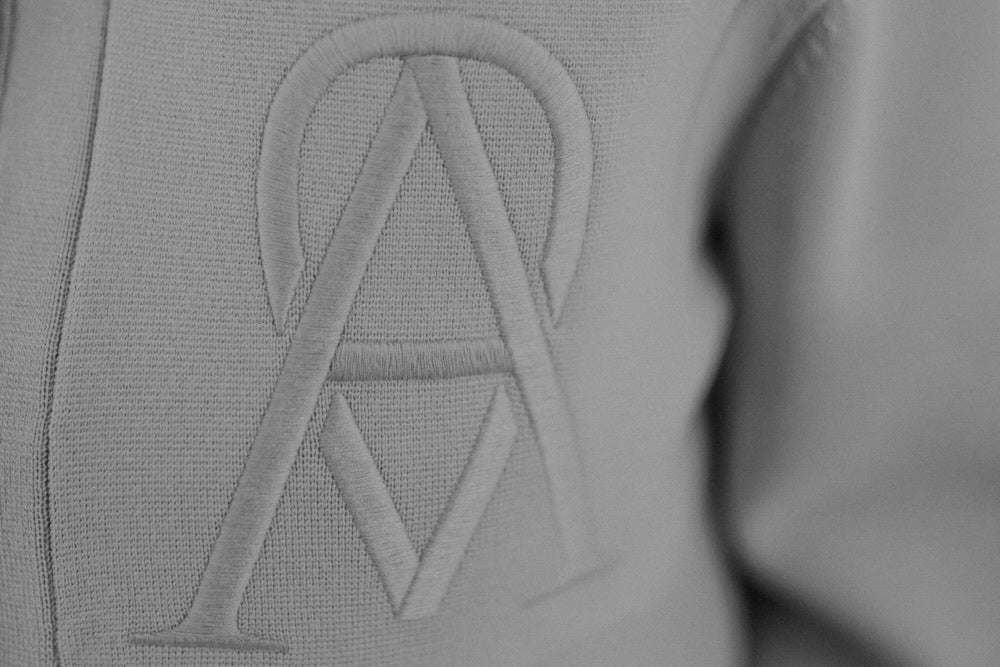 aplus_item.images.main.alt