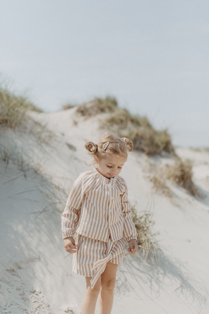 Linen blouse with stripes