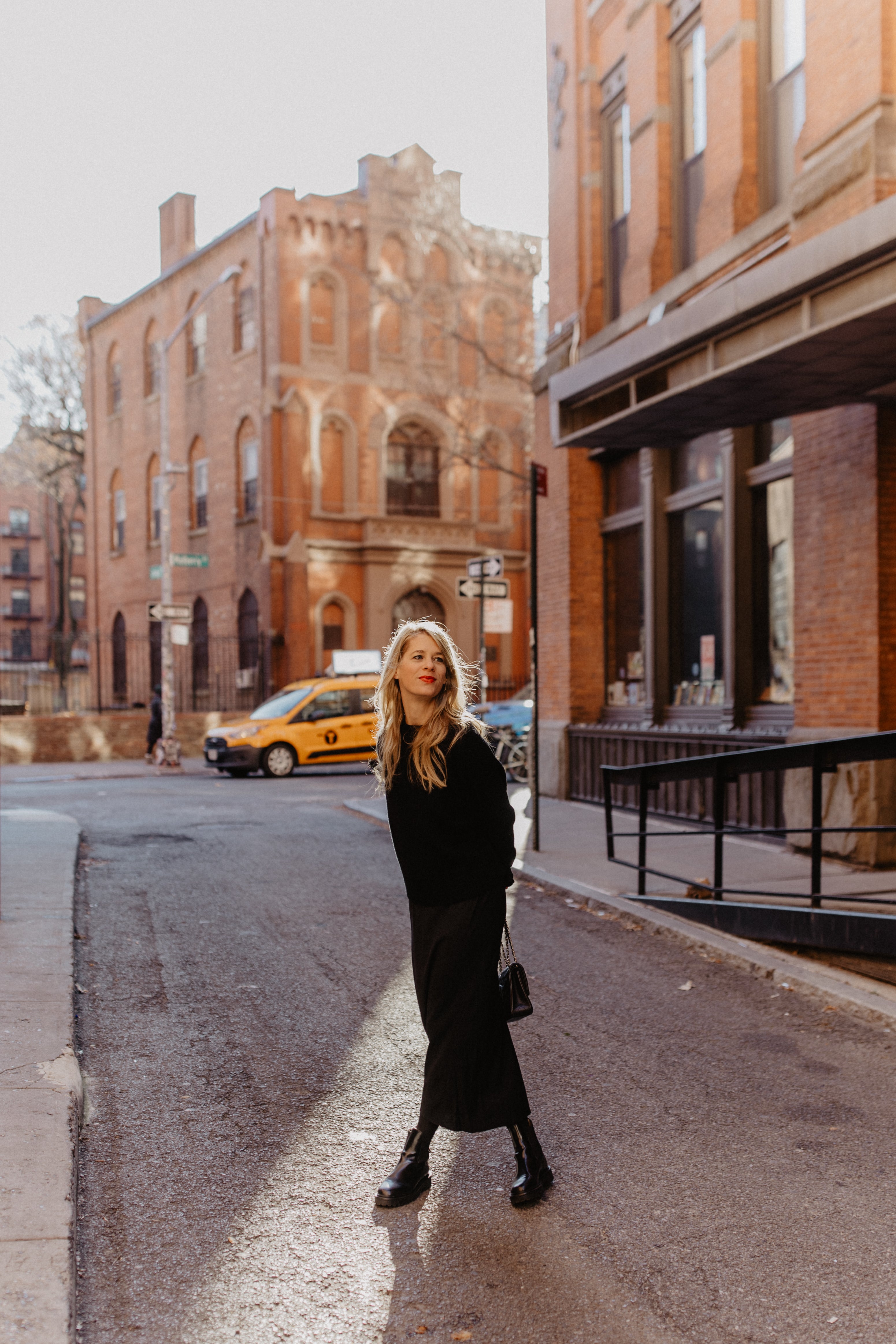 Midi-Rock „Black“ mit hoher Taille