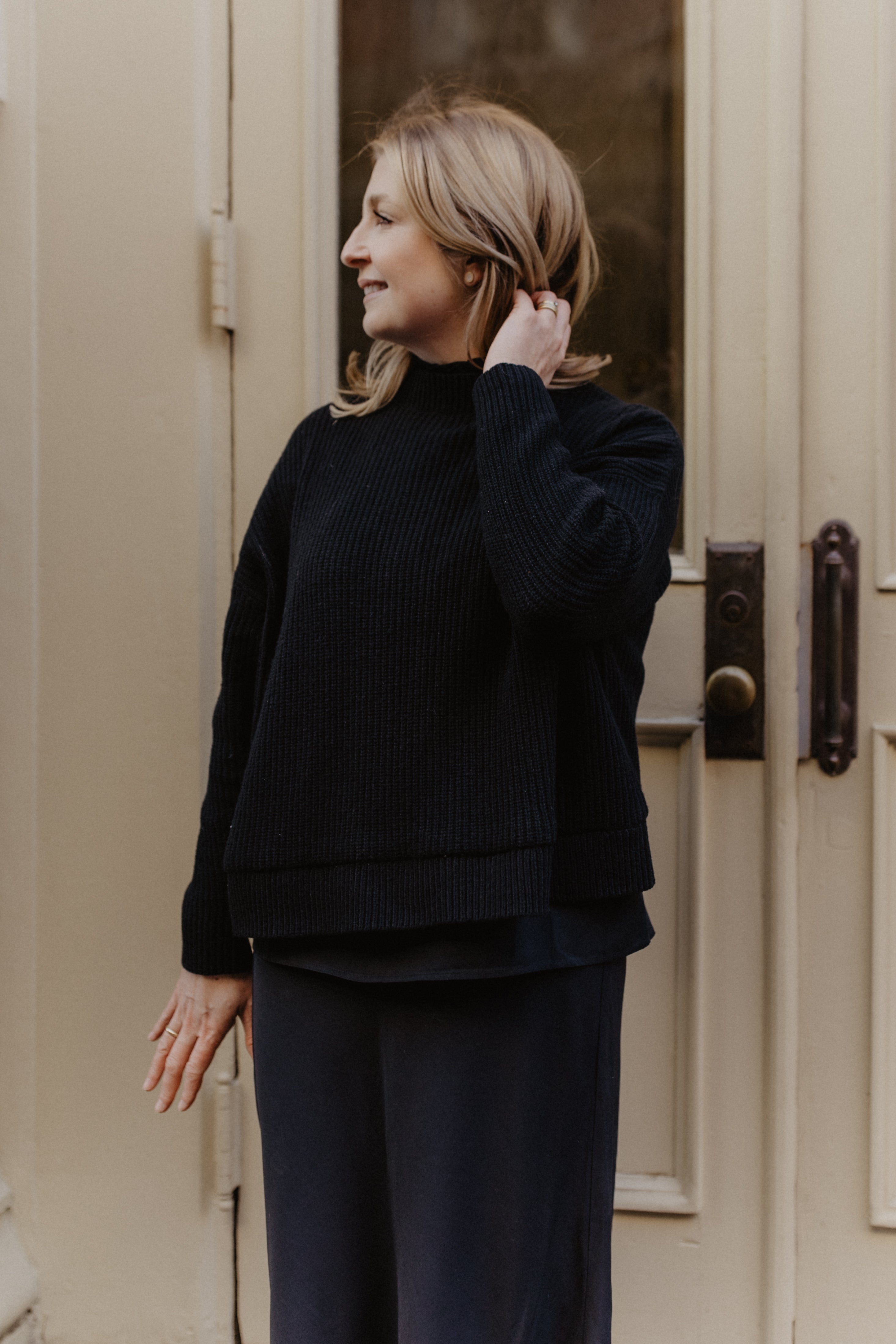 Chunky Knit Sweater 'Black'