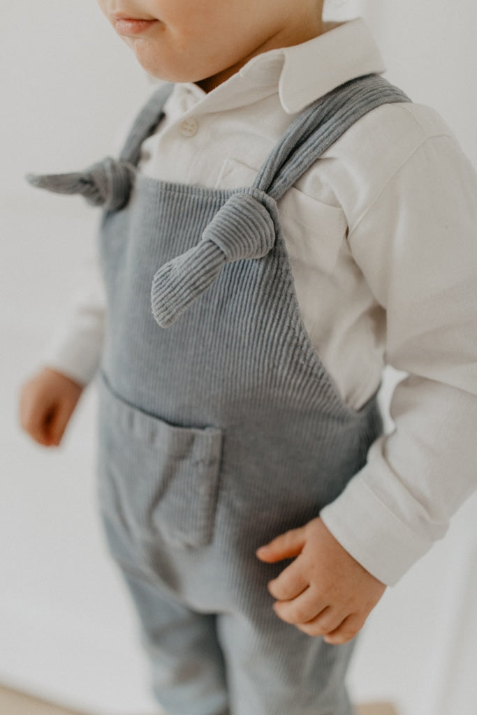 Latzhose aus Cord 'blue' mit Tasche