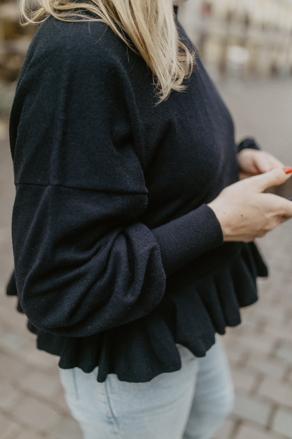 Feinstrickpullover mit Rüschenbund aus Wolle 'Navy'