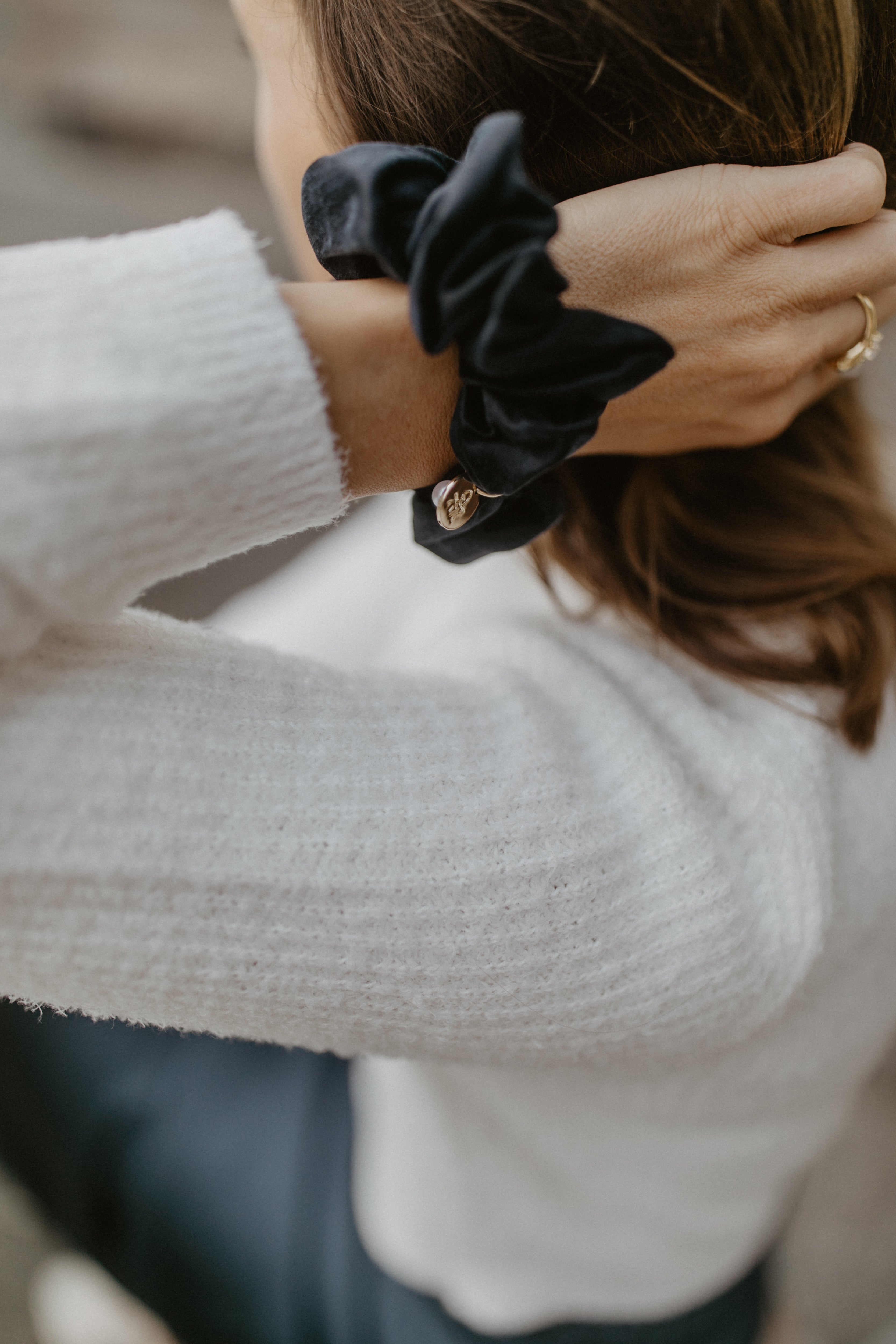 Scrunchie aus weichem Stoff in "Navy"