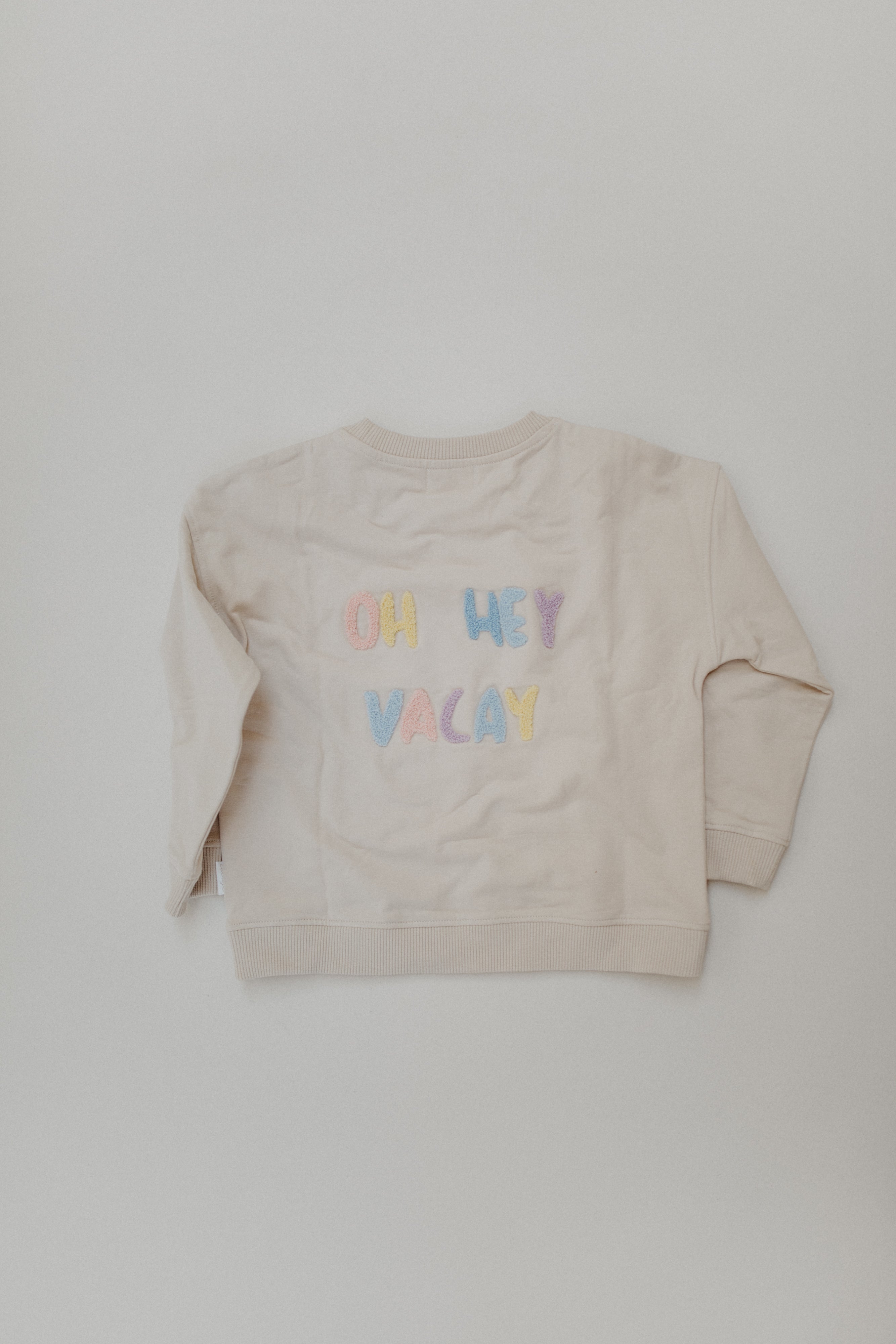 Unisex Sweatshirt with Sun 'Oh Hey Vacay'