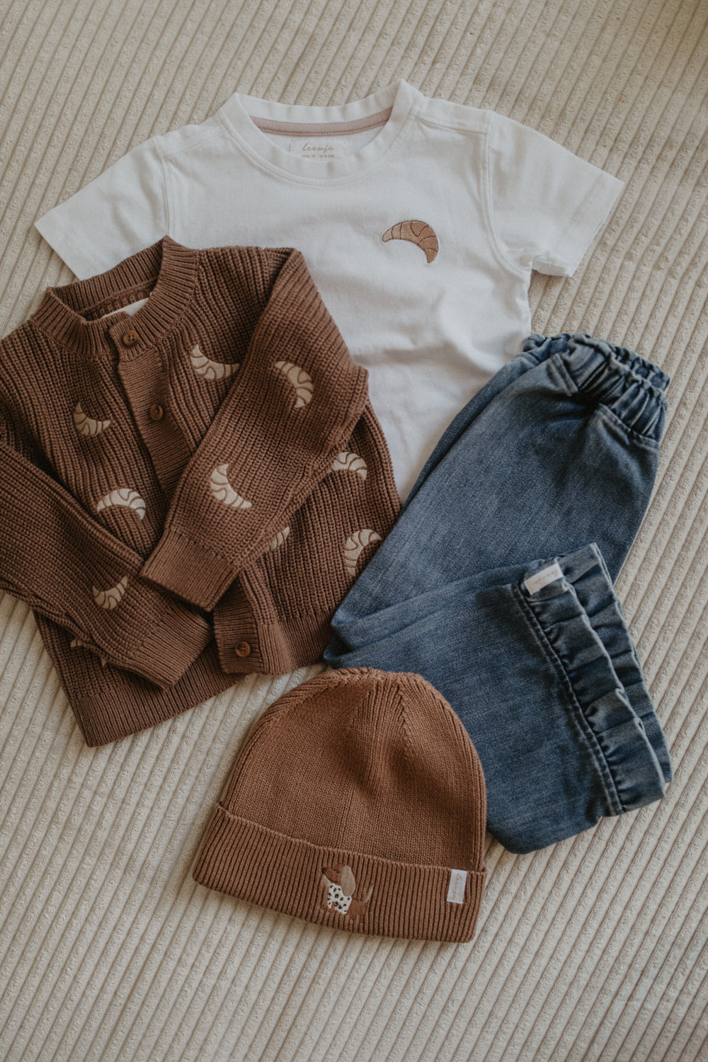 Chunky Knit Beanie 'Dog' pecan