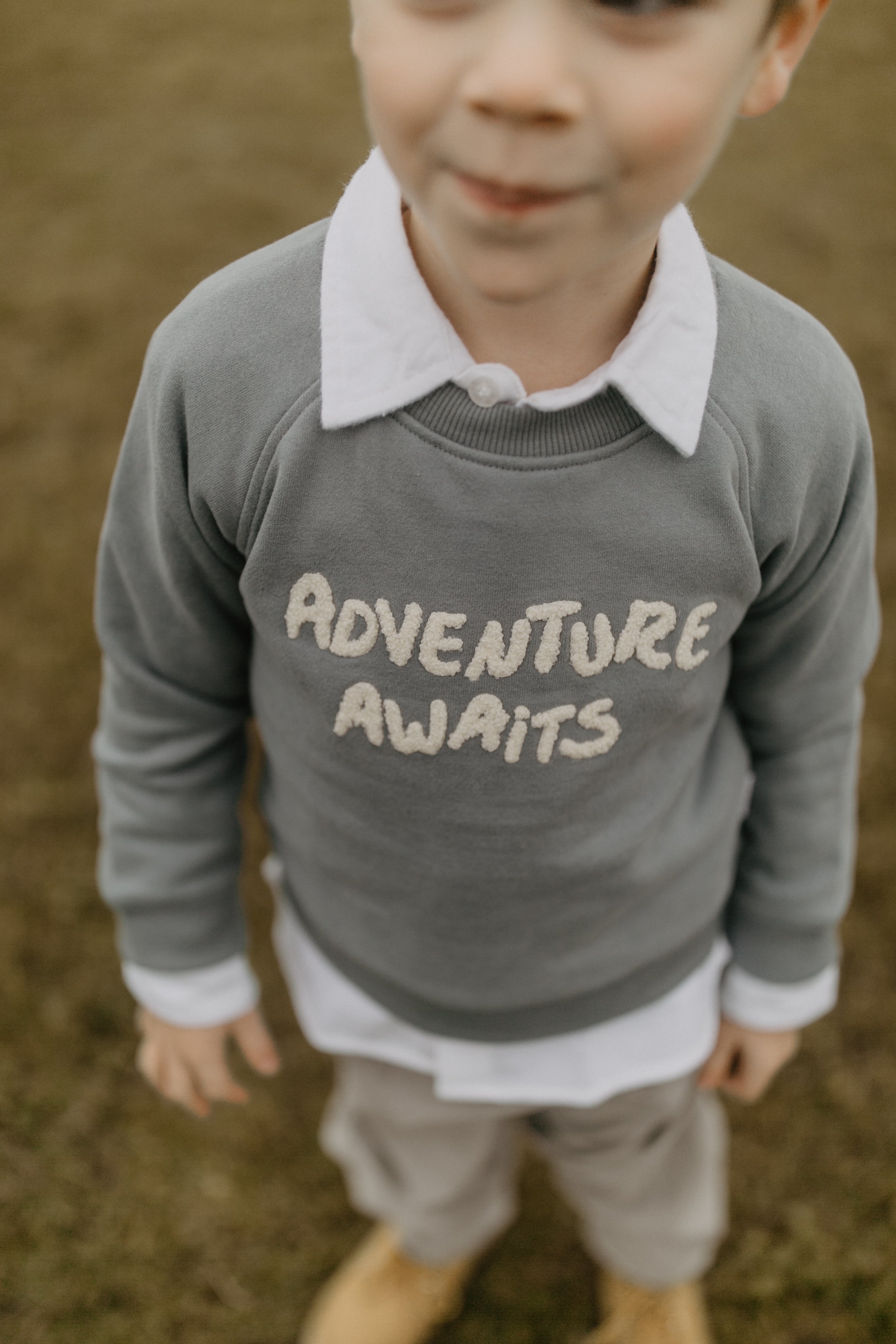 Unisex Oversized Sweatshirt 'adventure awaits' in blue