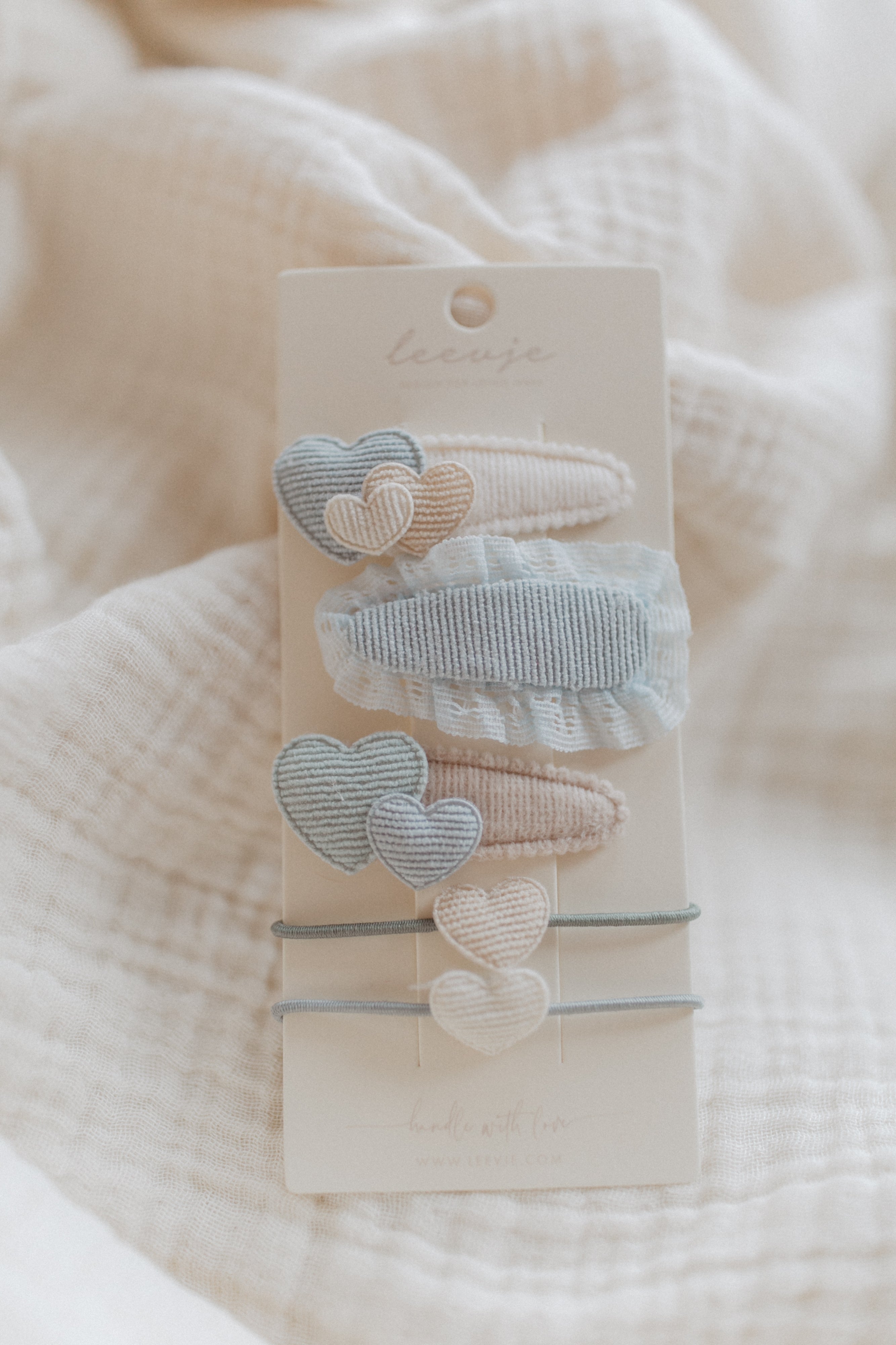 Haarspangen 'blue broderie anglaise hearts mix'