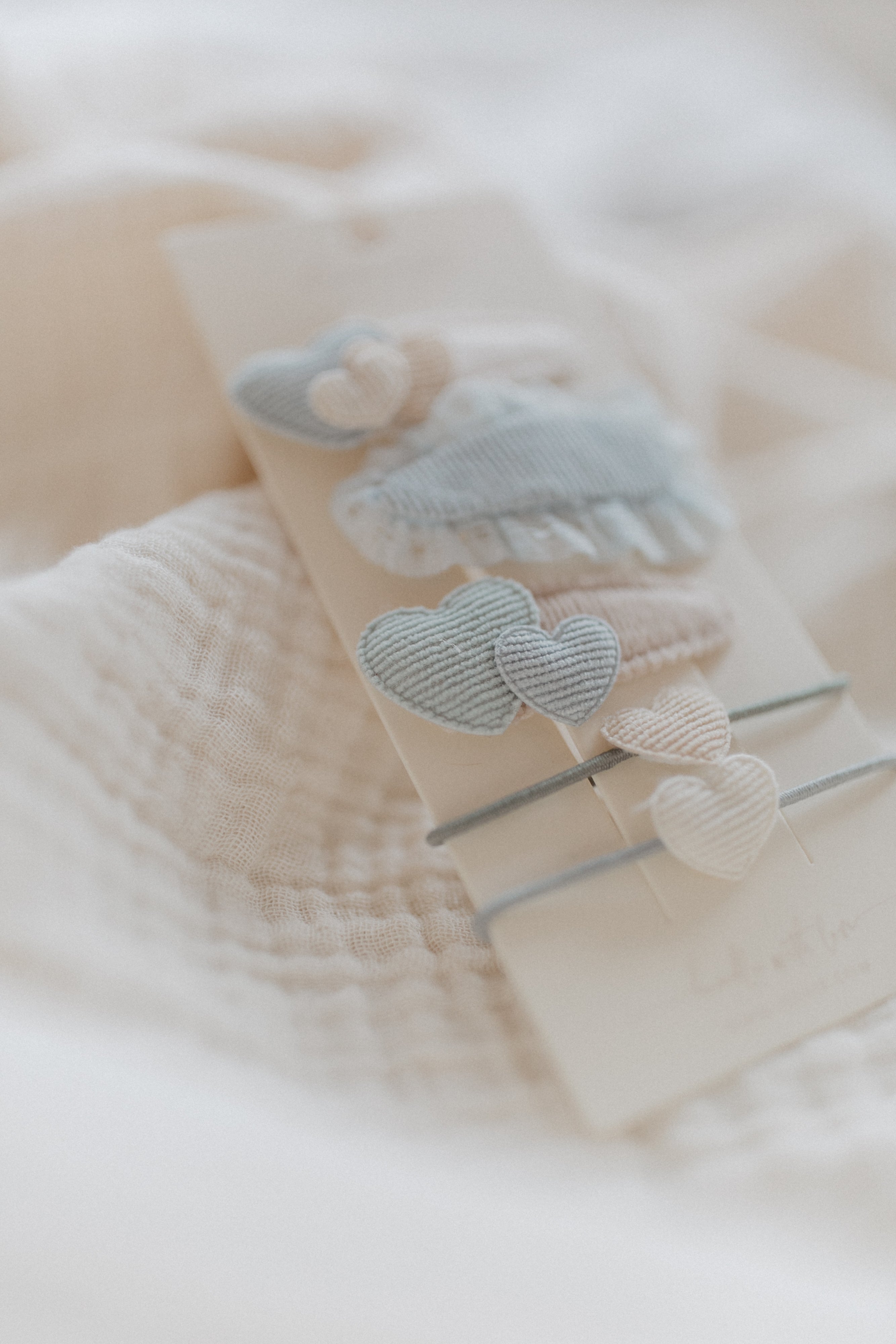 Haarspangen 'blue broderie anglaise hearts mix'